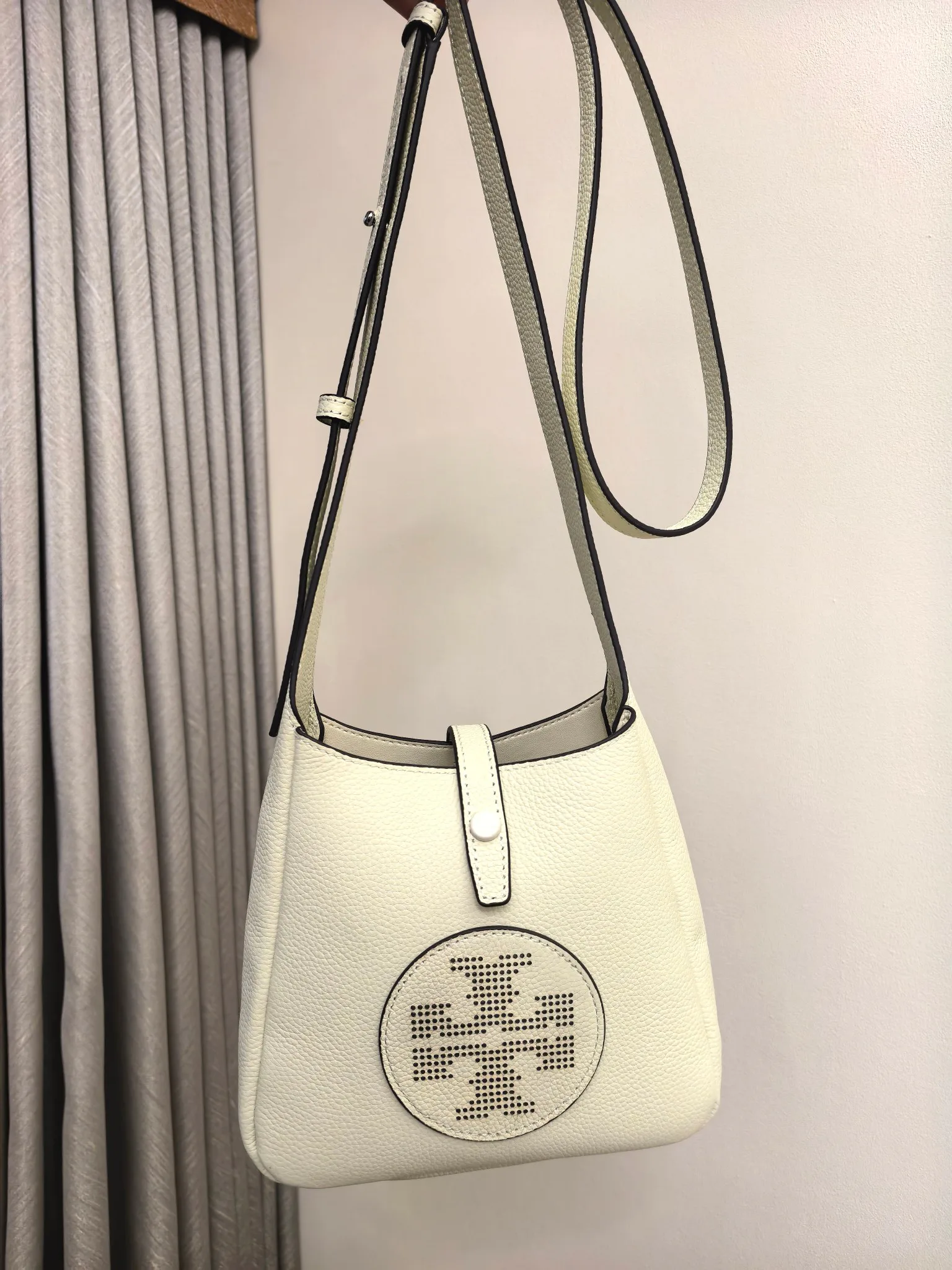 Сумки На Ремне Женские Tory Burch 13151402