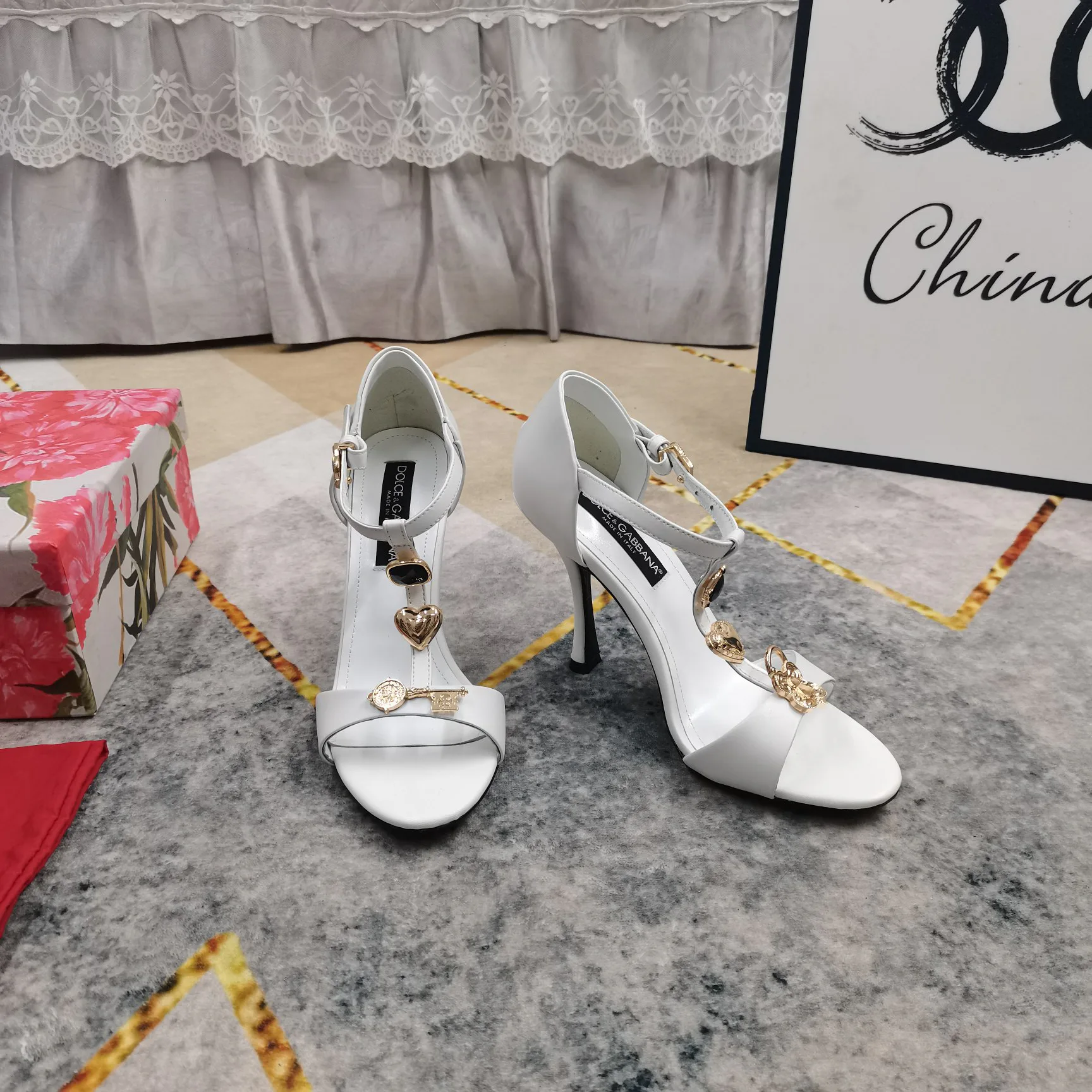 Босоножки Женские Dolce & Gabbana 11247972