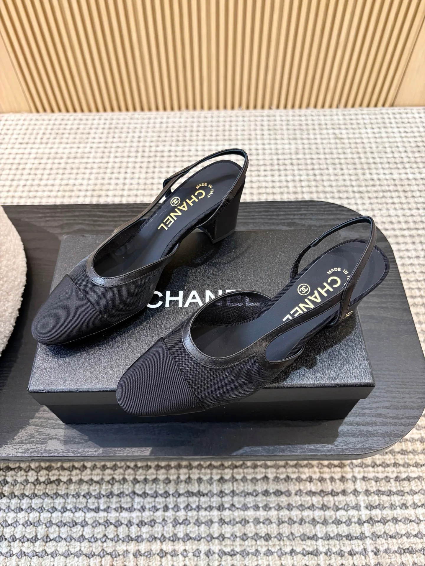 Босоножки Женские Chanel 11879214