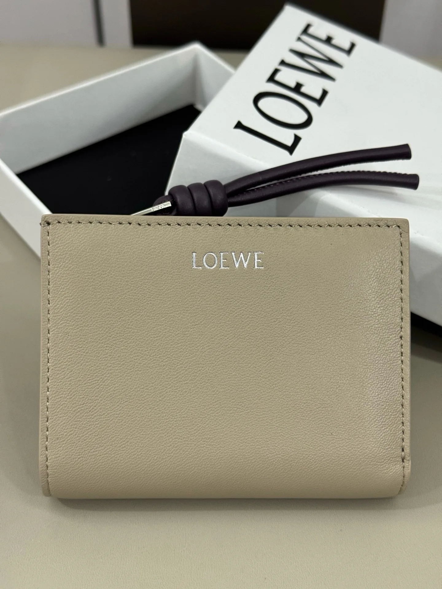 Клатчи Женские Loewe 18906579