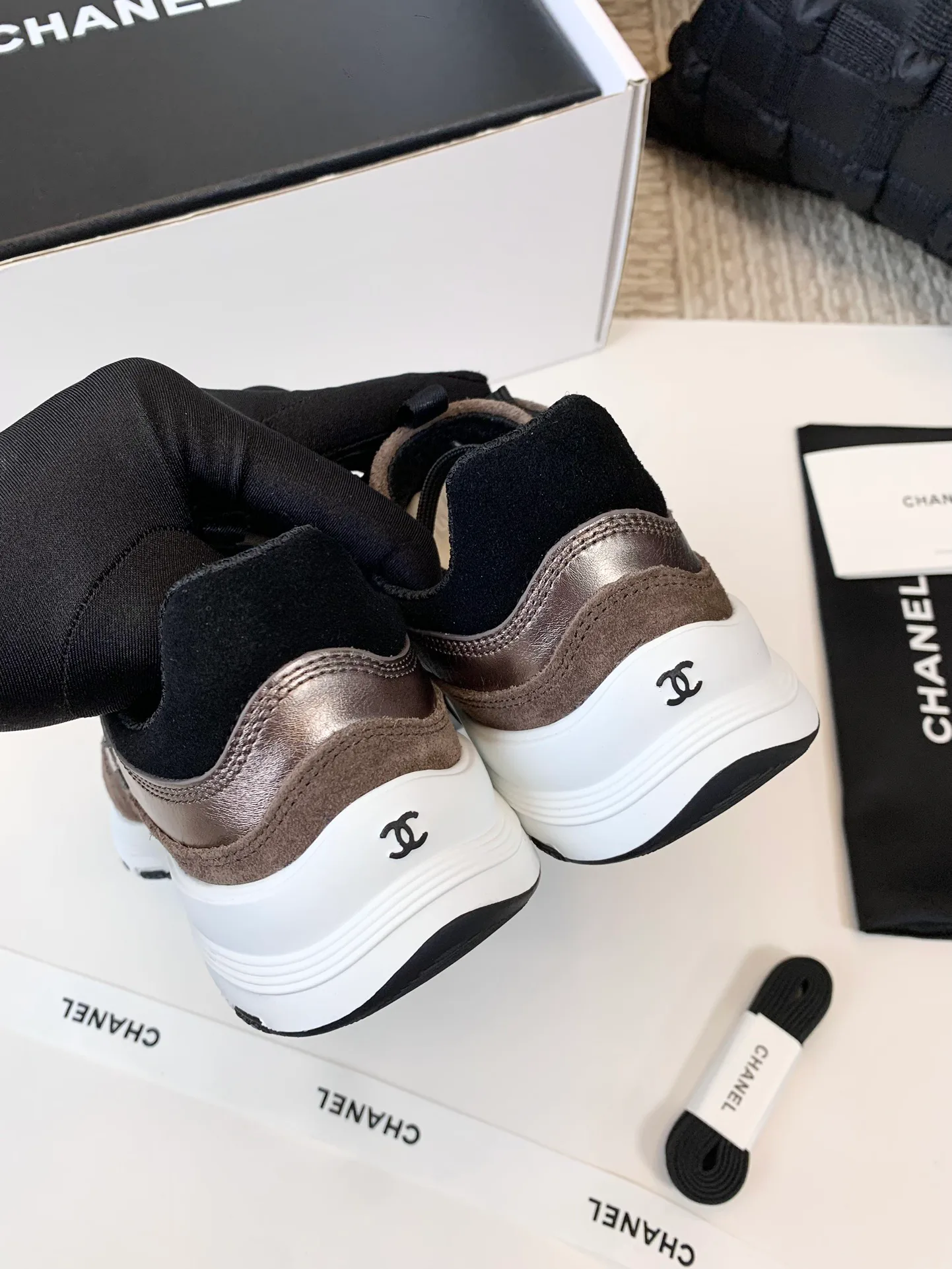Кроссовки Женские Chanel 10914114