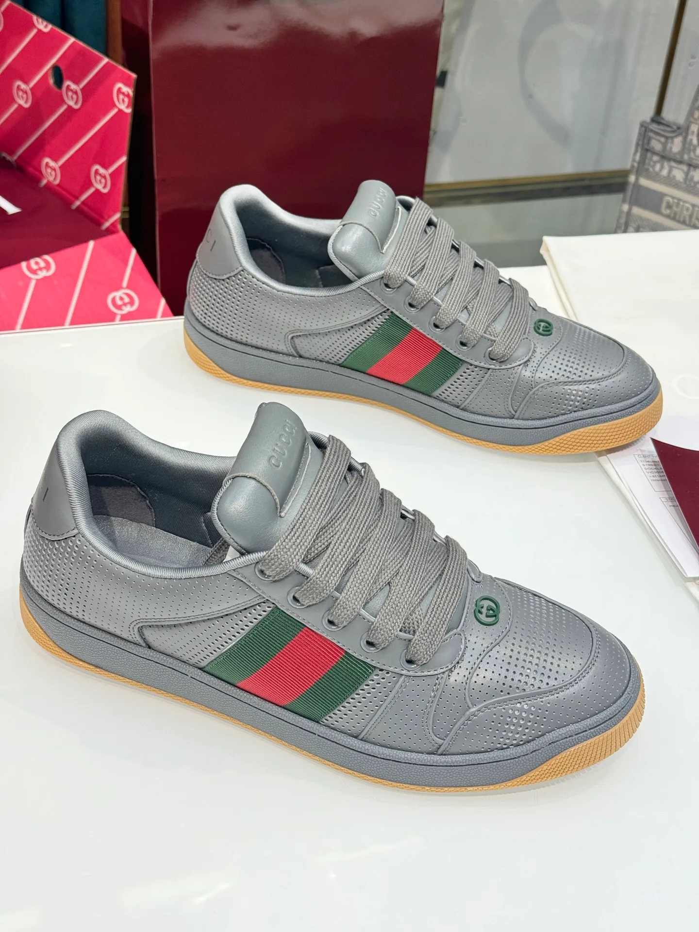 Кроссовки Женские Gucci 17946875
