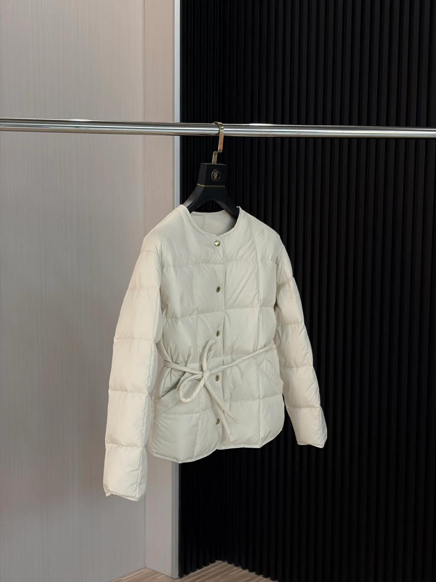 Куртки И Пуховики Женские Moncler 18600035