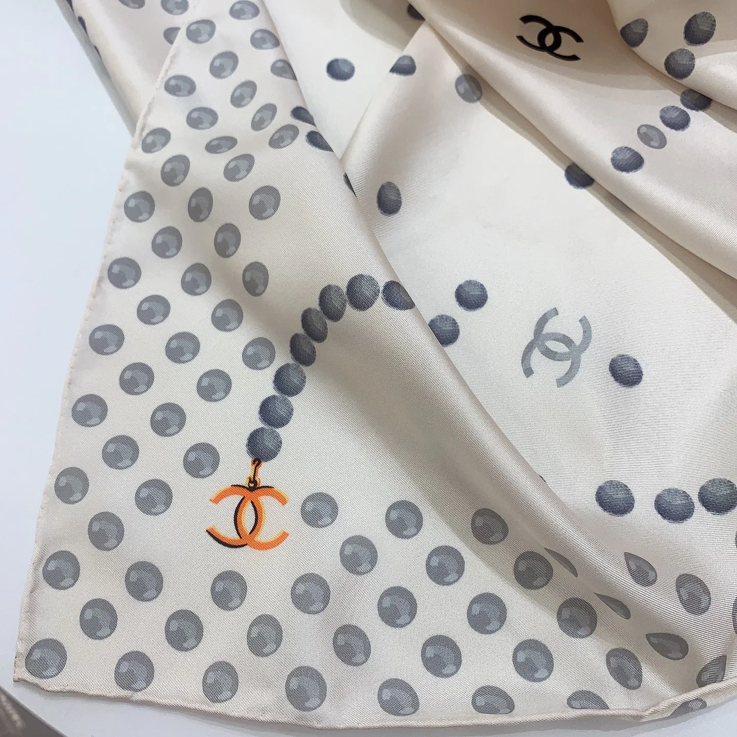 Платки Chanel 11192910