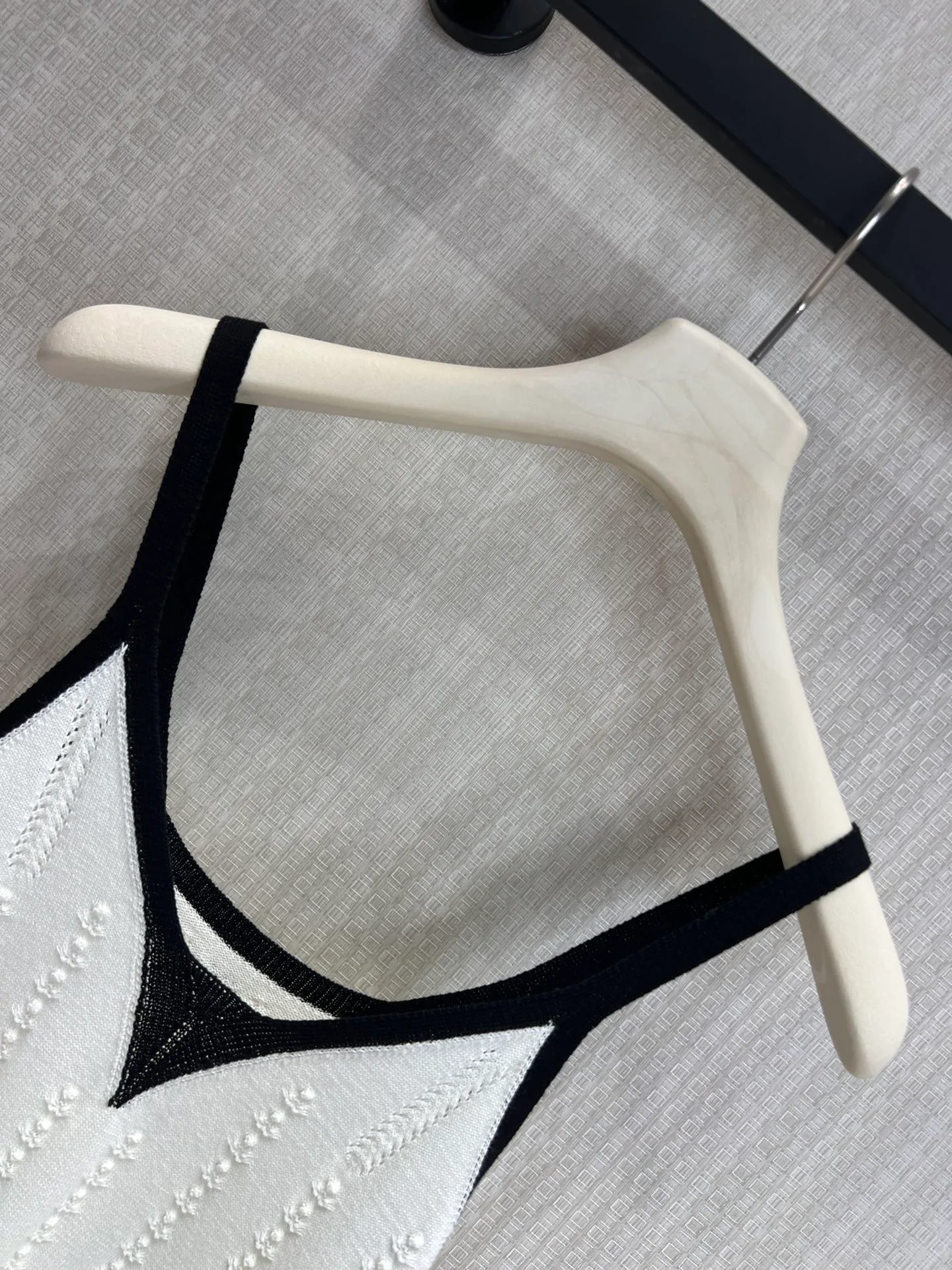 Платья Женские Chanel 13478829