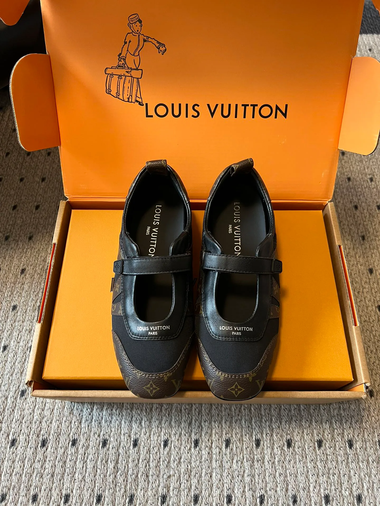Туфли Женские Louis Vuitton 13561815