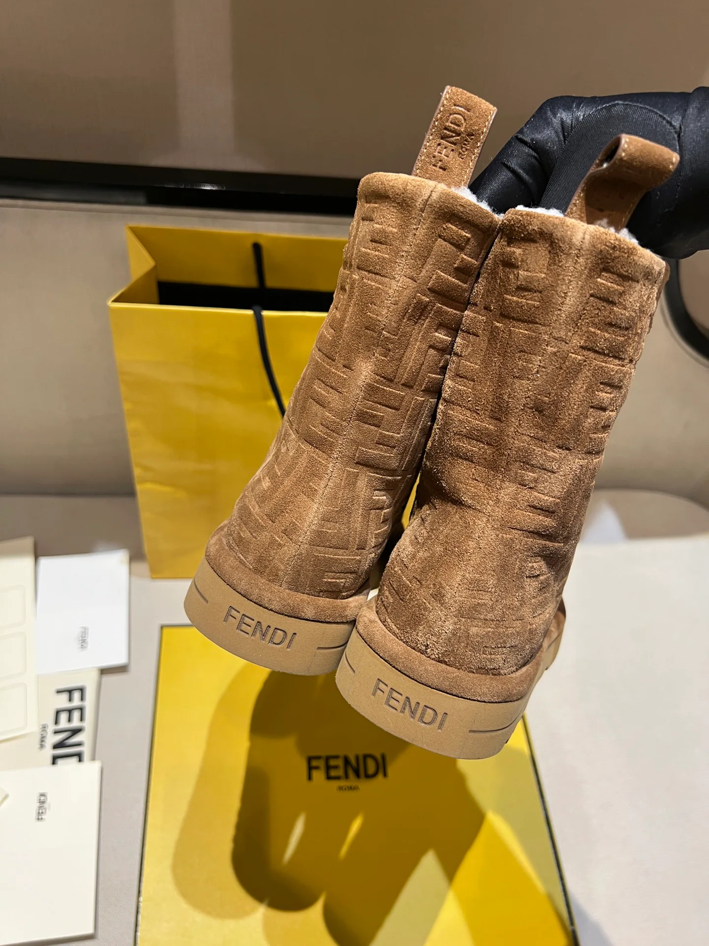 Угги Женские Fendi 3281837