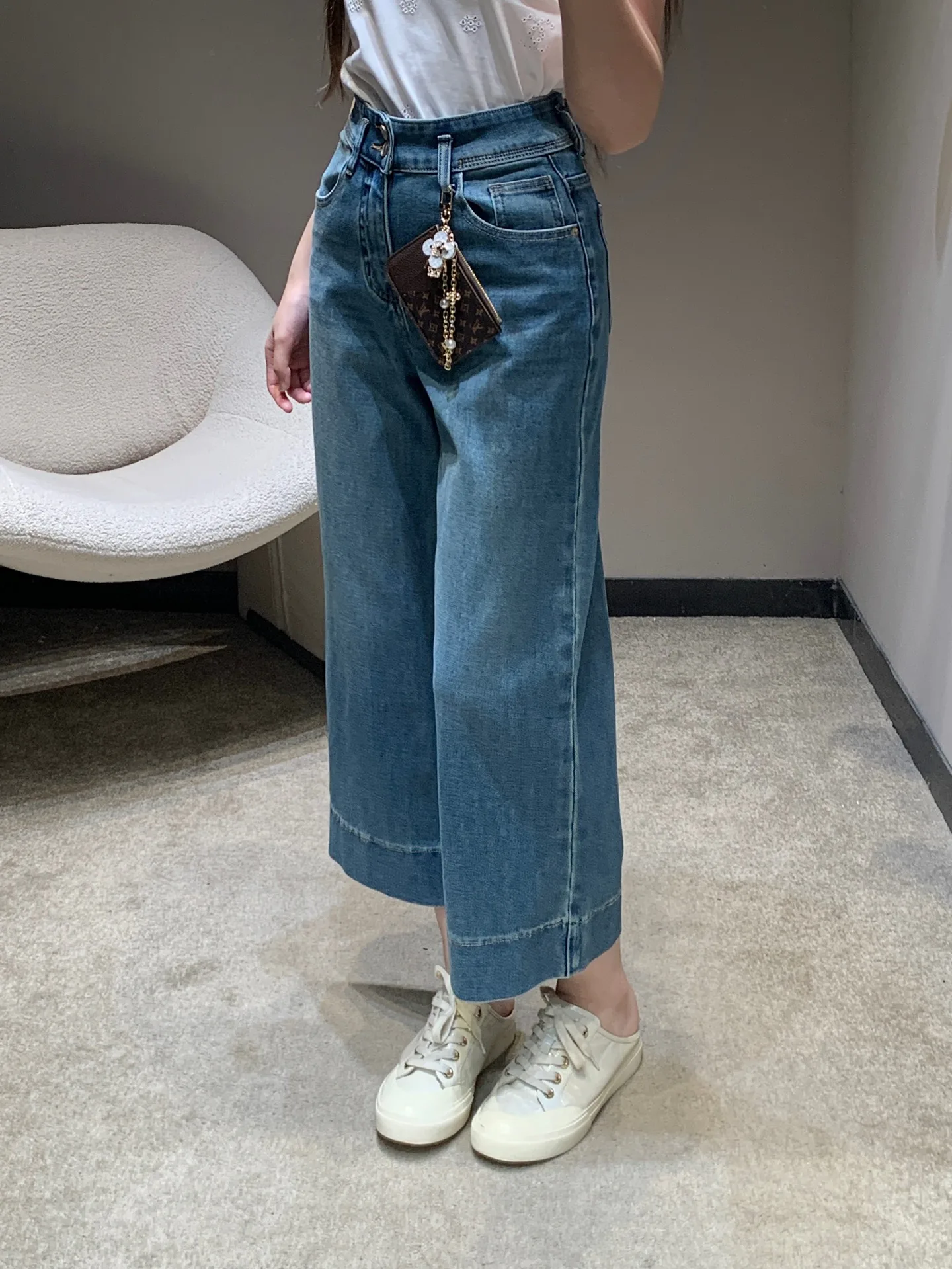 Джинсы Женские Louis Vuitton 5596007