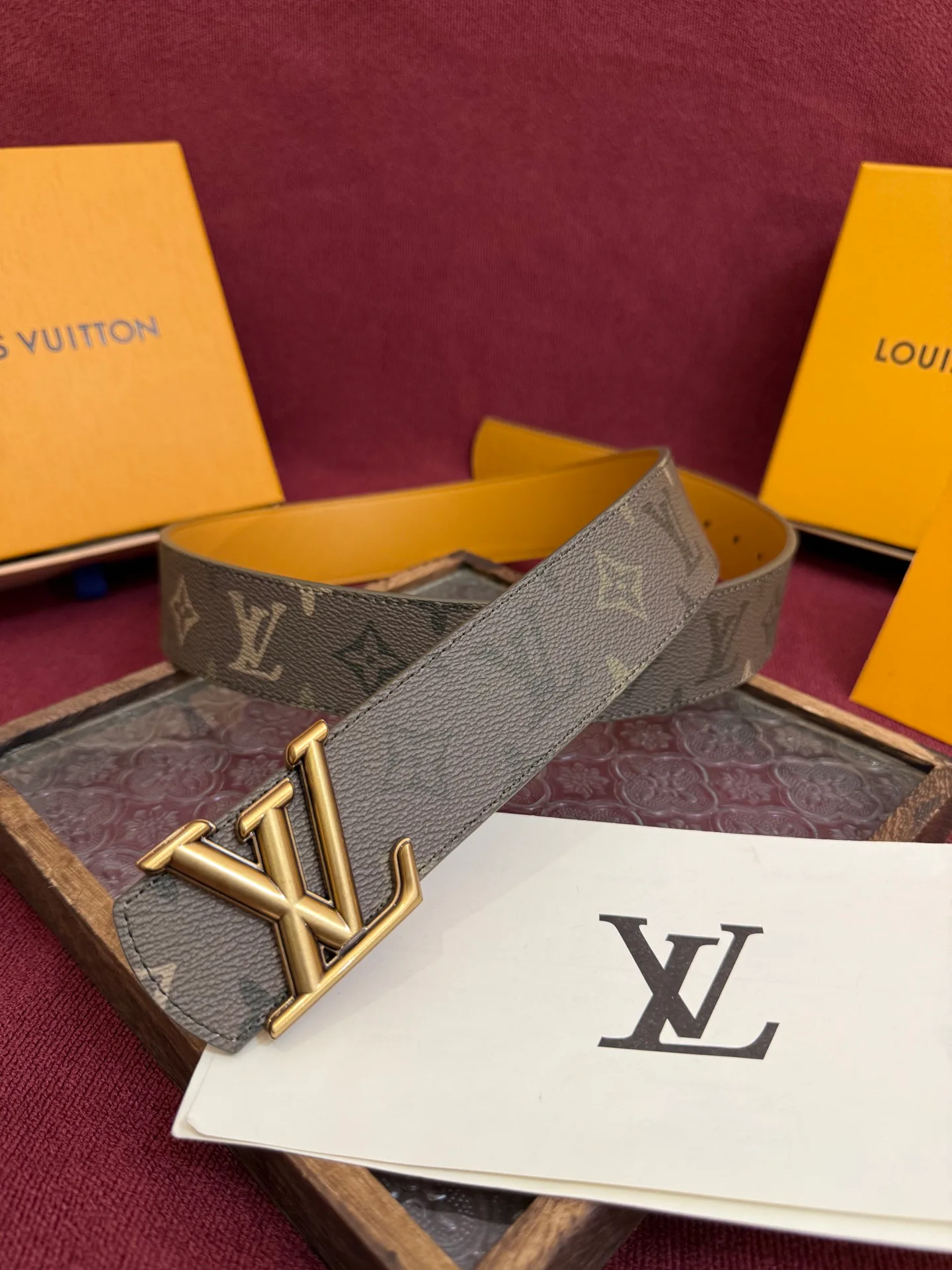 Ремни Louis Vuitton 608154