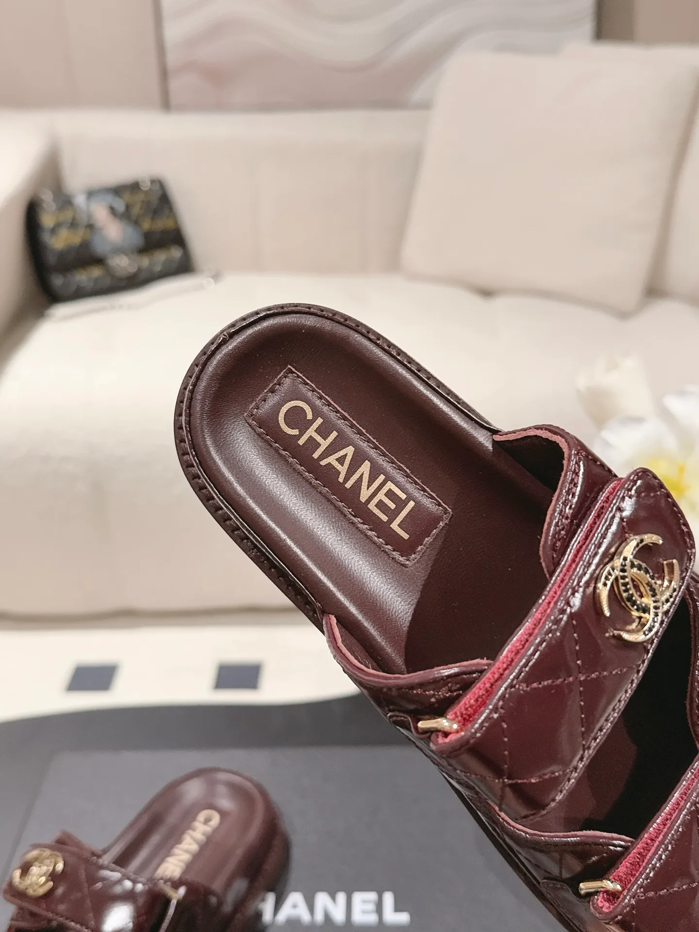 Шлепанцы Женские Chanel 11702011