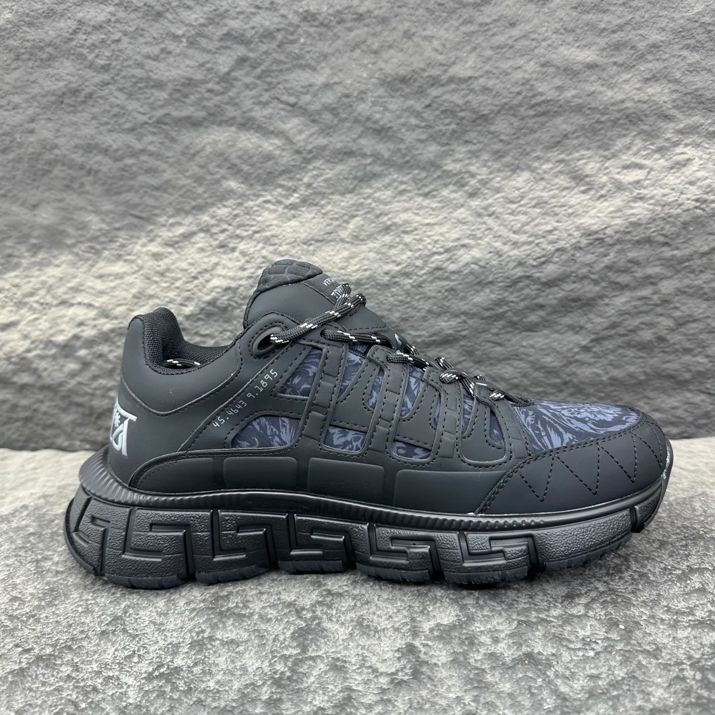 Кроссовки Мужские Versace 18154141