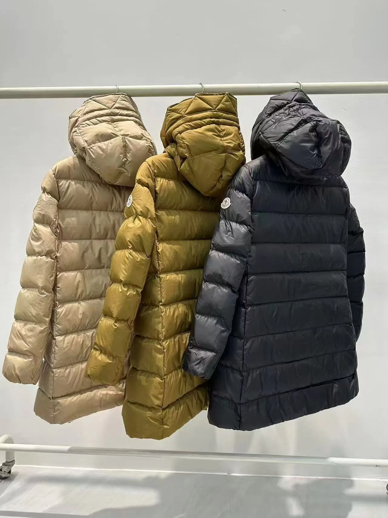 Куртки И Пуховики Женские Moncler 18523558