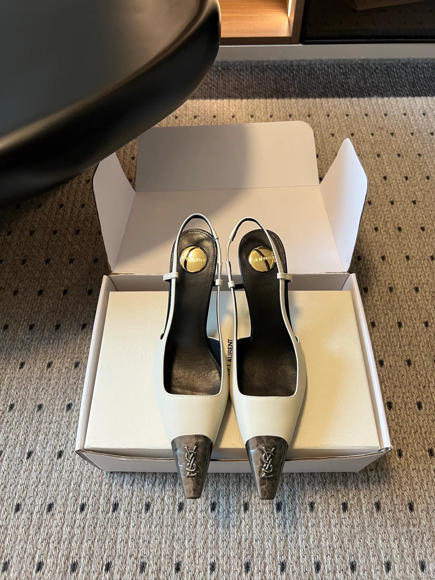 Босоножки Женские Saint Laurent 17632096