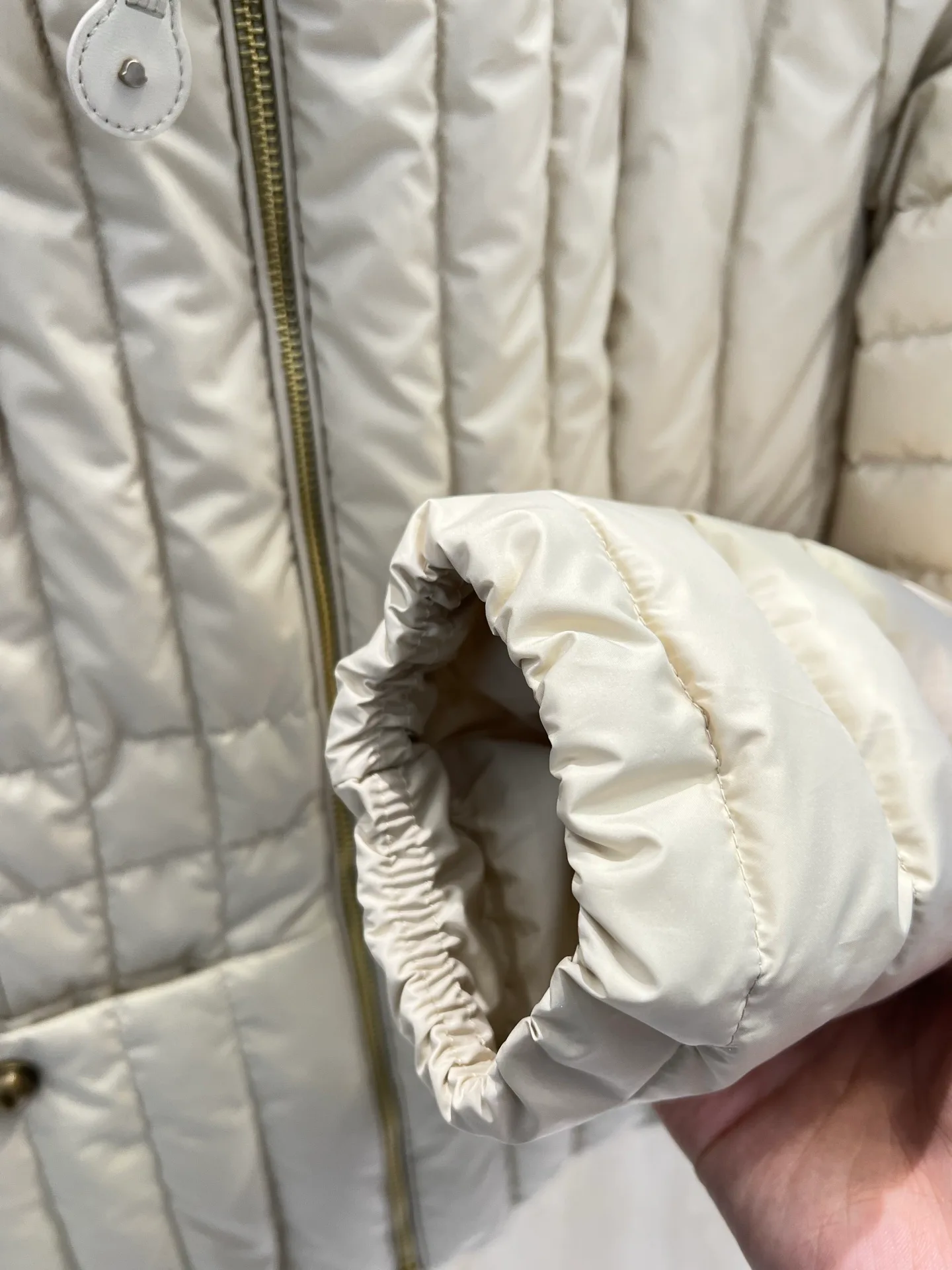 Куртки И Пуховики Женские Moncler 18723384
