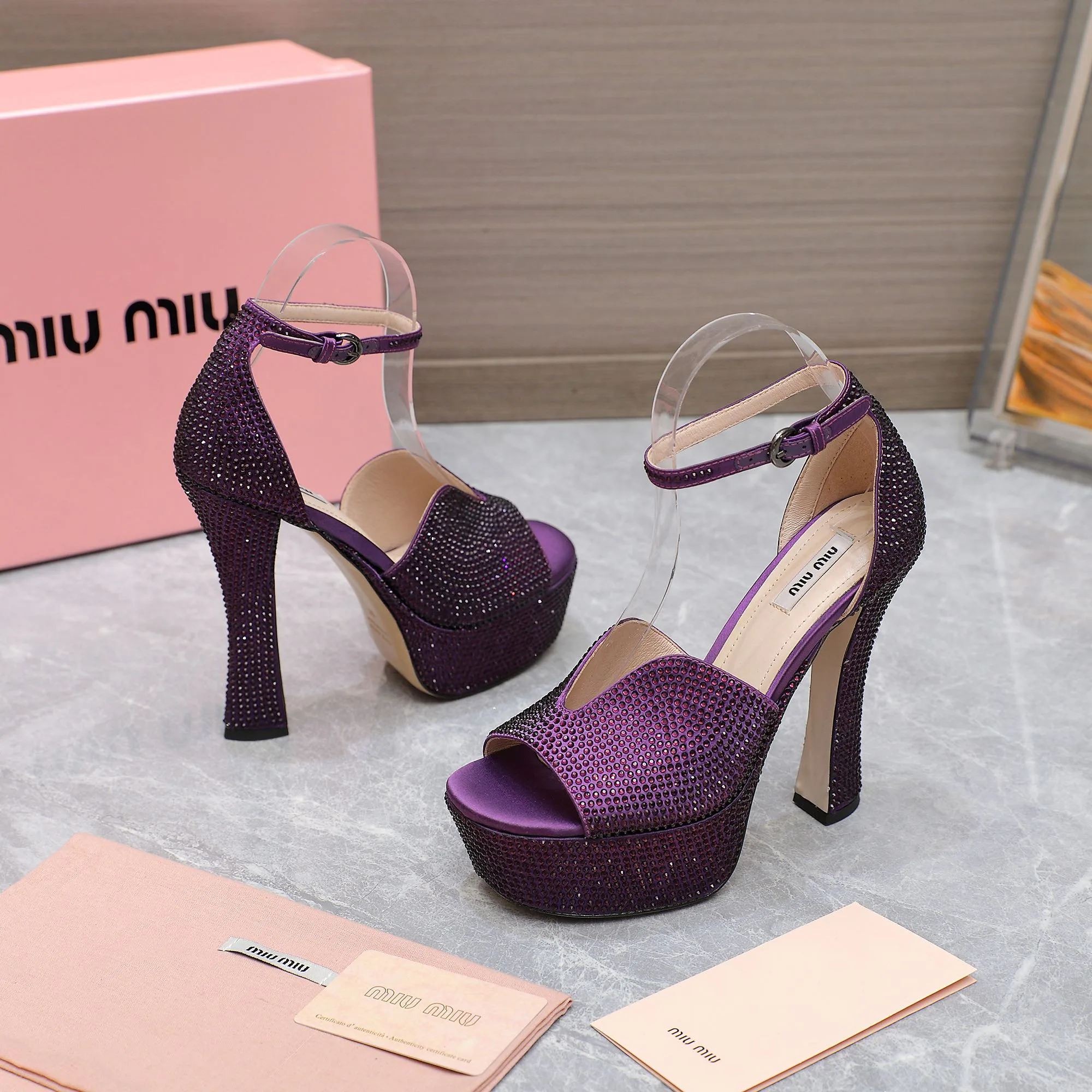 Босоножки Женские Miu Miu 11416357