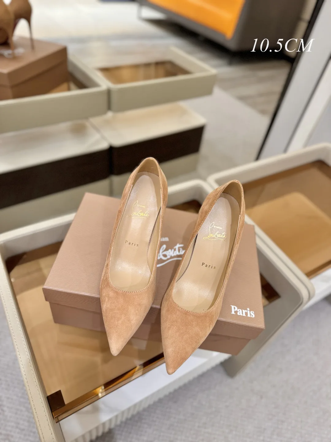 Туфли Женские Christian Louboutin 11079884