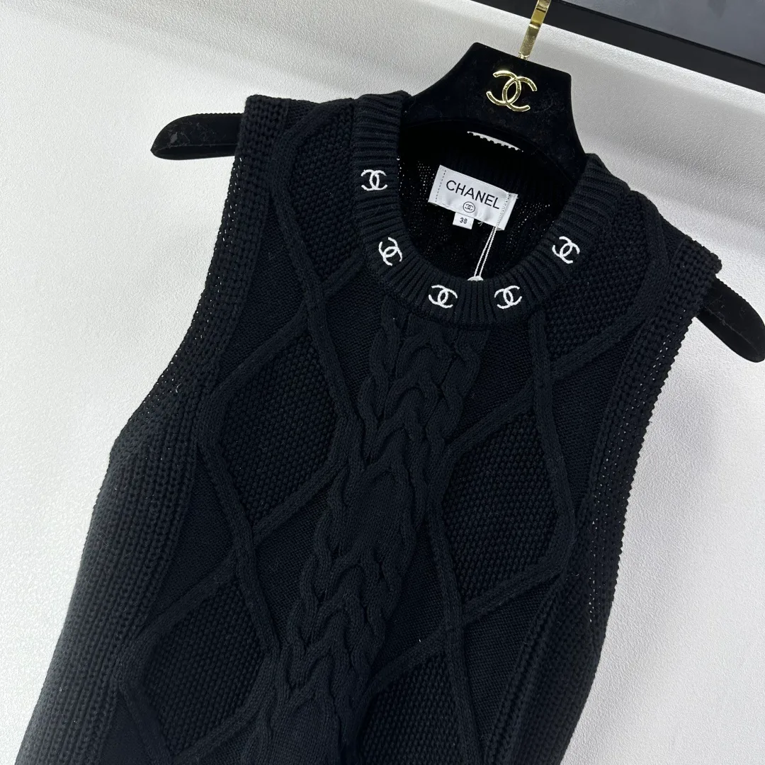 Жилеты Женские Chanel 13400910