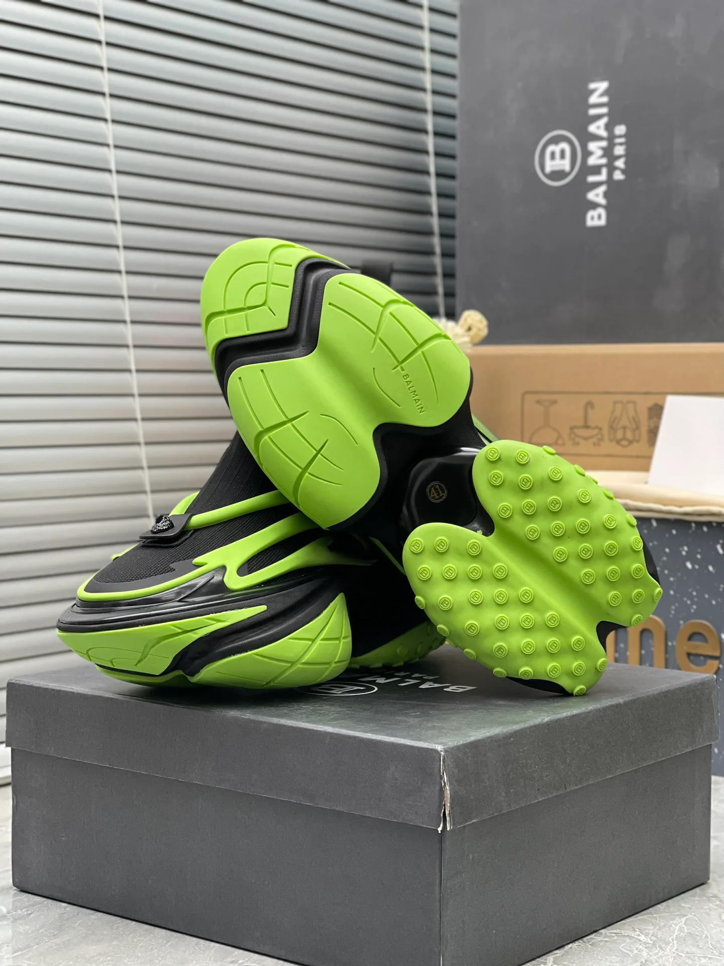 Кроссовки Женские Balmain 4041894