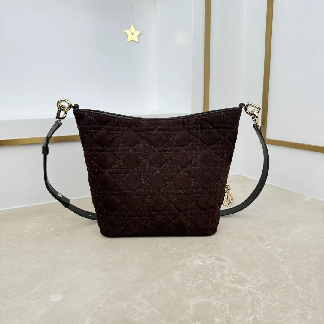 Классические Сумки Женские Christian Dior 18116273