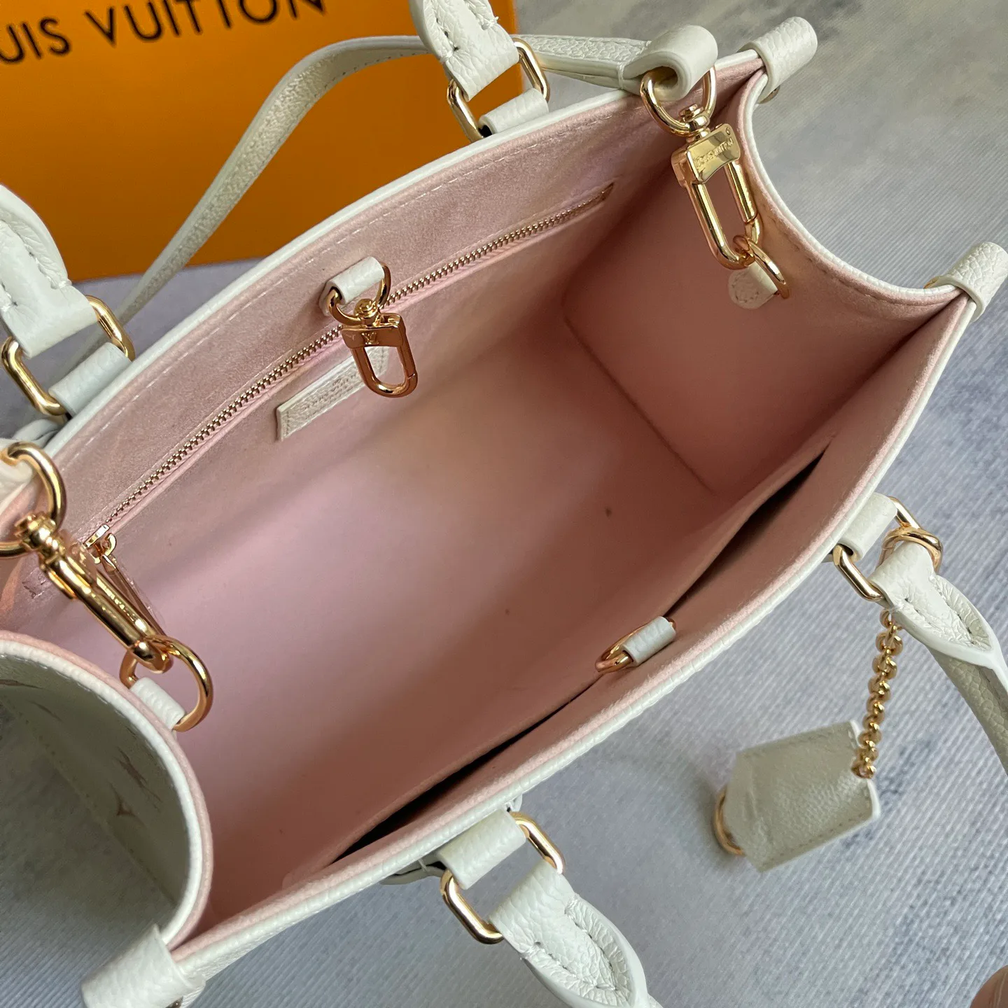 Классические Сумки Женские Louis Vuitton 2995980