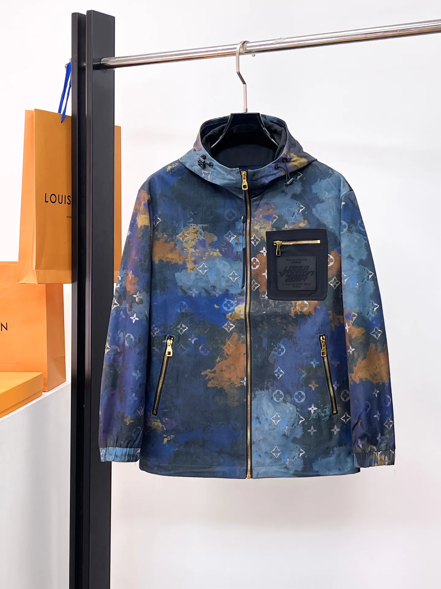 Куртки И Пуховики Женские Louis Vuitton 5899061