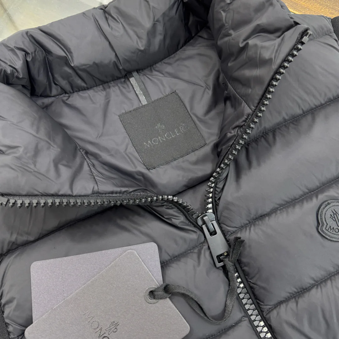 Жилеты Женские Moncler 18001982
