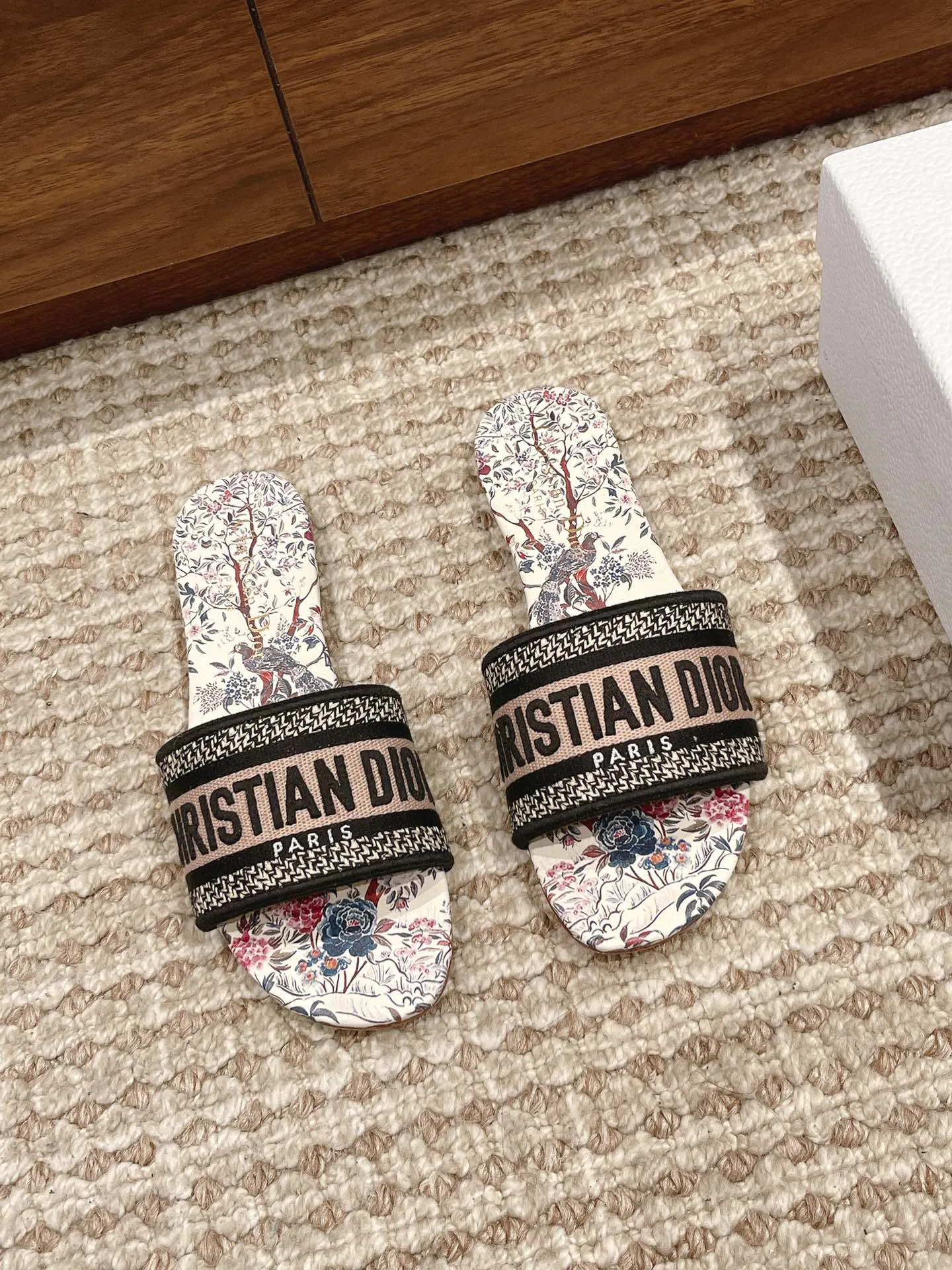 Шлепанцы Женские Christian Dior 11600079