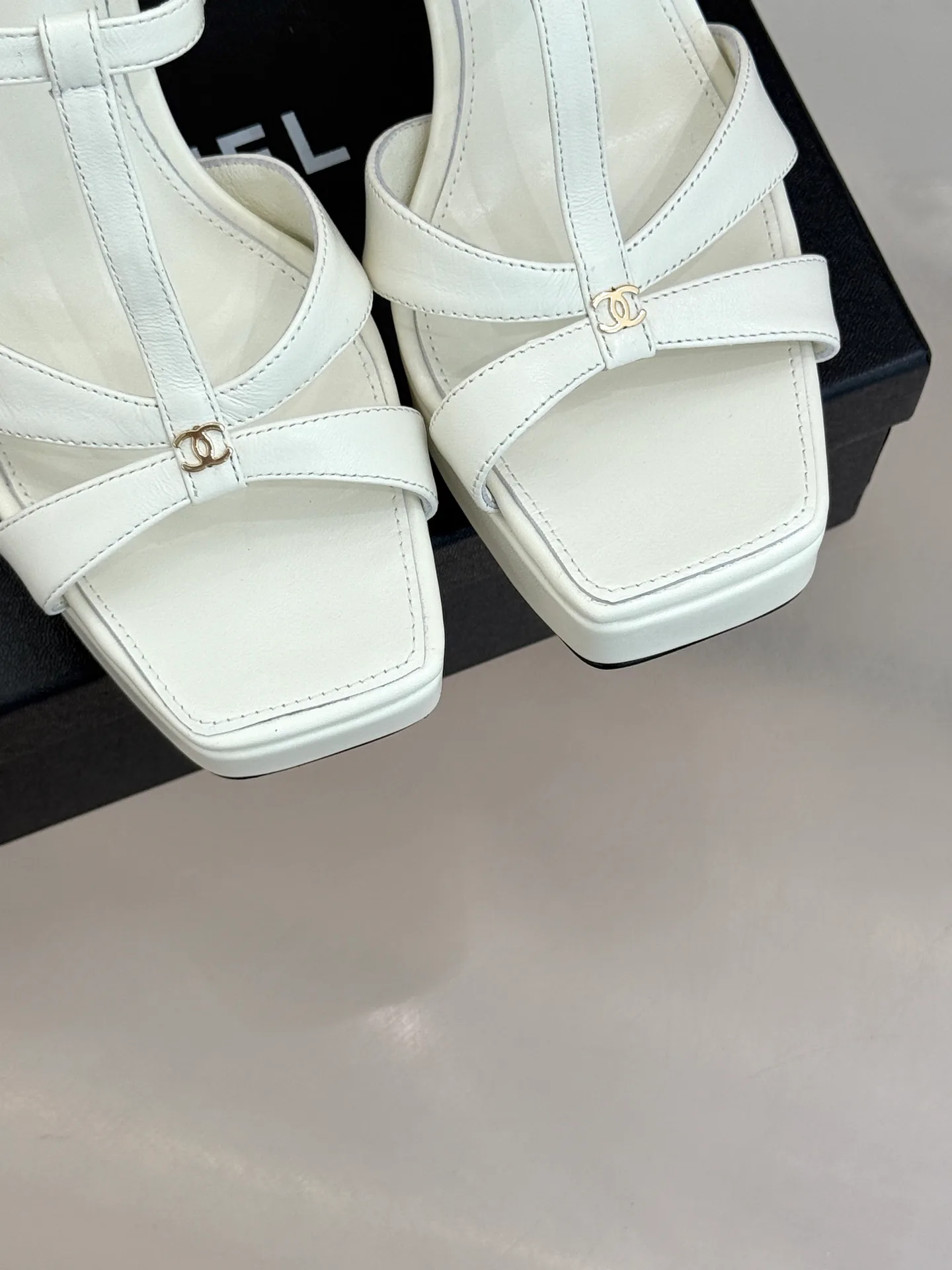 Босоножки Женские Chanel 12958089