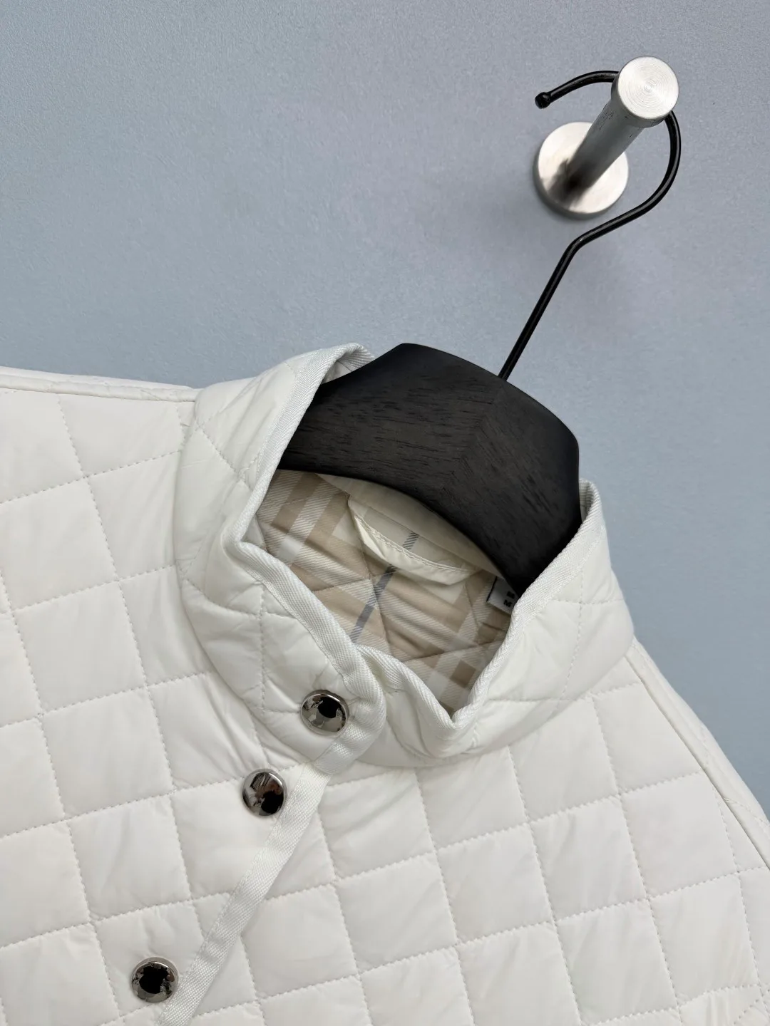 Куртки И Пуховики Женские Burberry 18512940