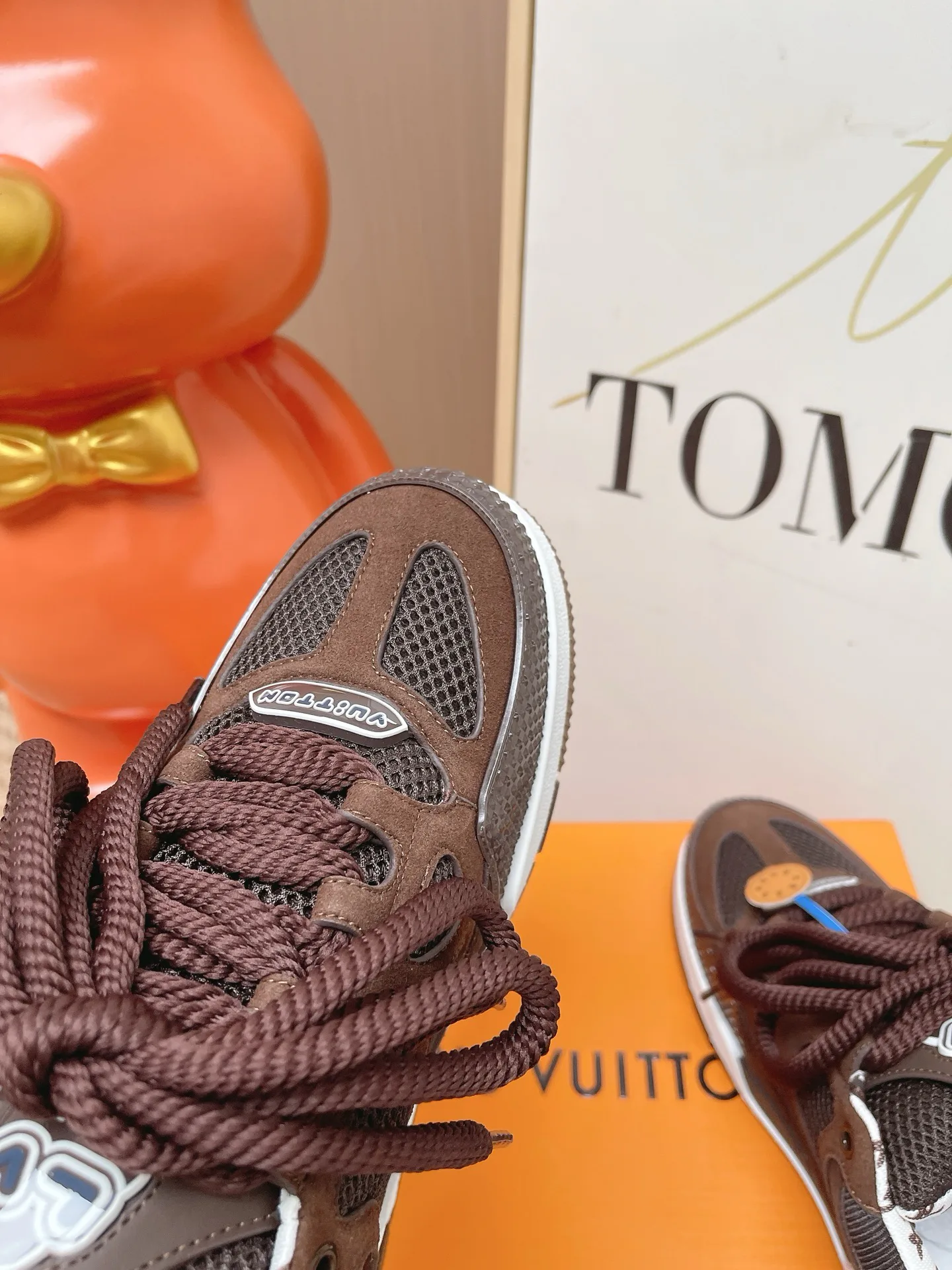 Кроссовки Женские Louis Vuitton 18810911