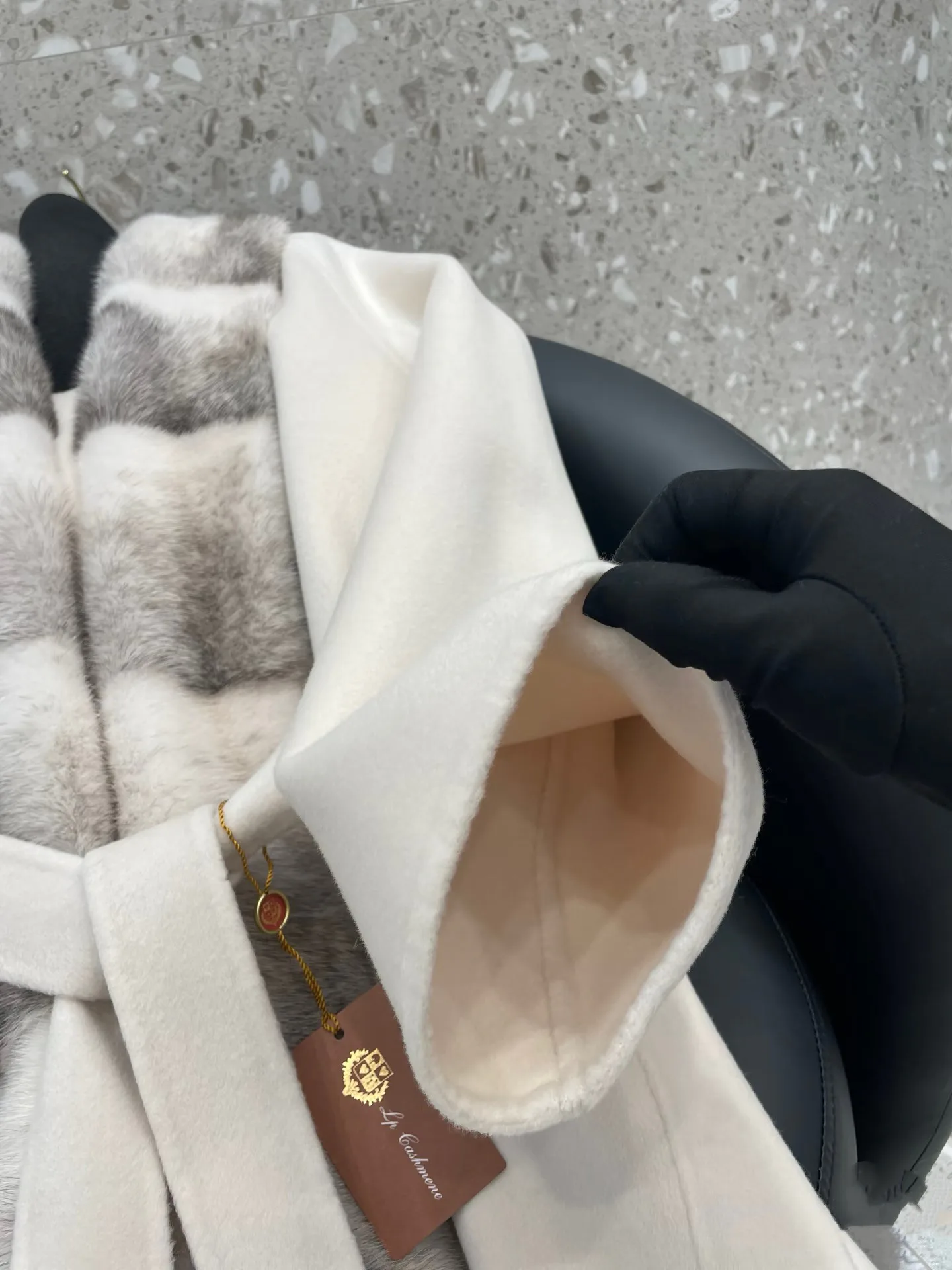 Пальто Женские Loro Piana 18769574