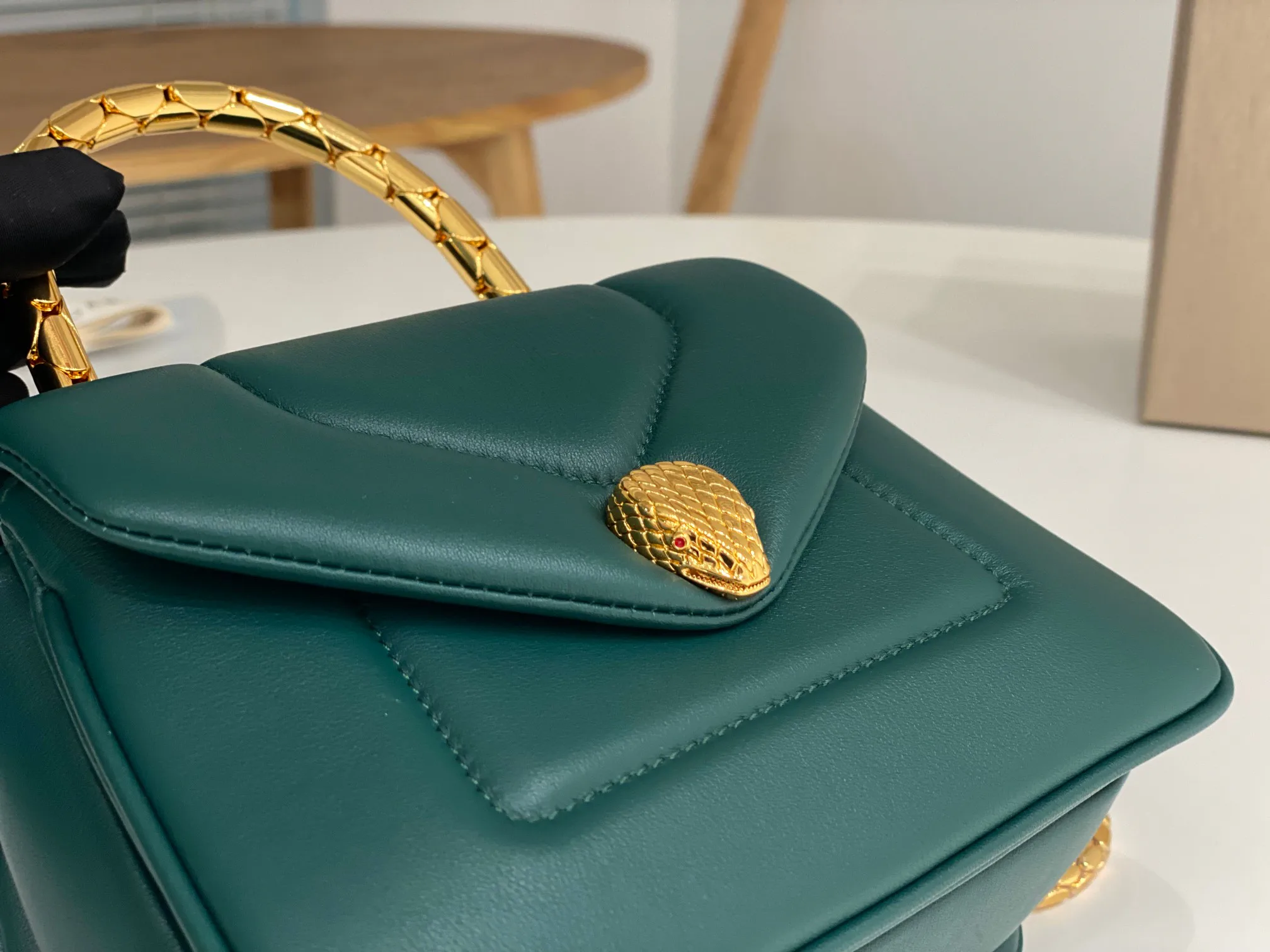 Классические Сумки Женские Bvlgari 5080516