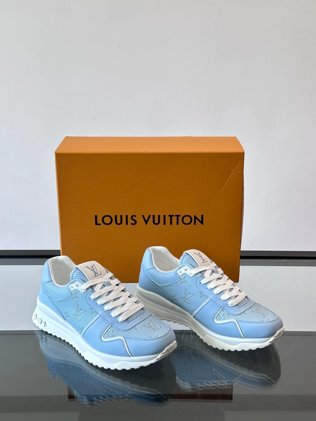 Кроссовки Мужские Louis Vuitton 1729409