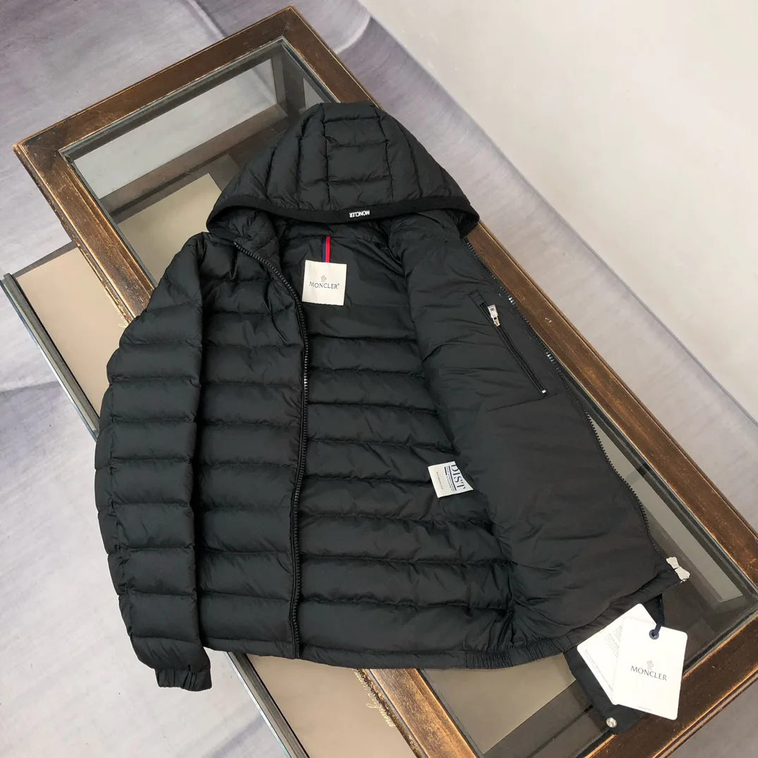 Куртки И Пуховики Женские Moncler 18408602