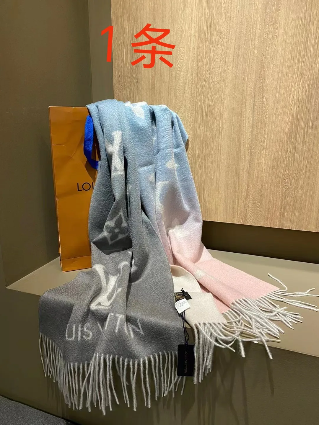 Шарфы Loro Piana 3770