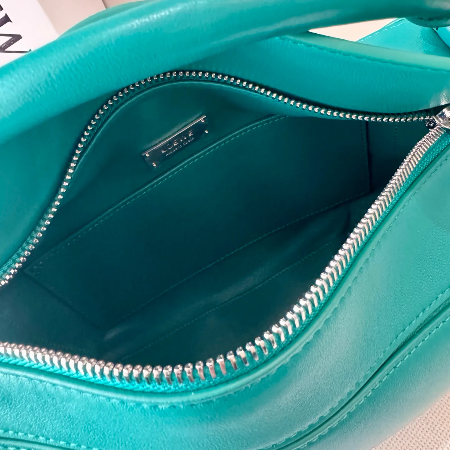 Классические Сумки Женские Loewe 11837640