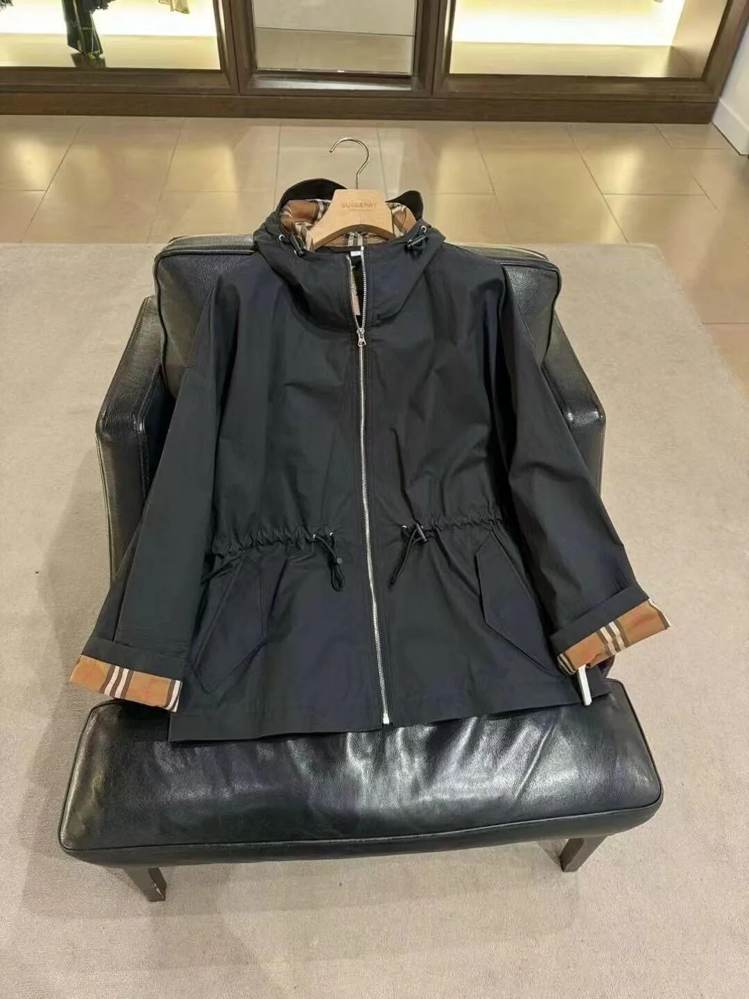 Куртки И Пуховики Женские Burberry 9735497