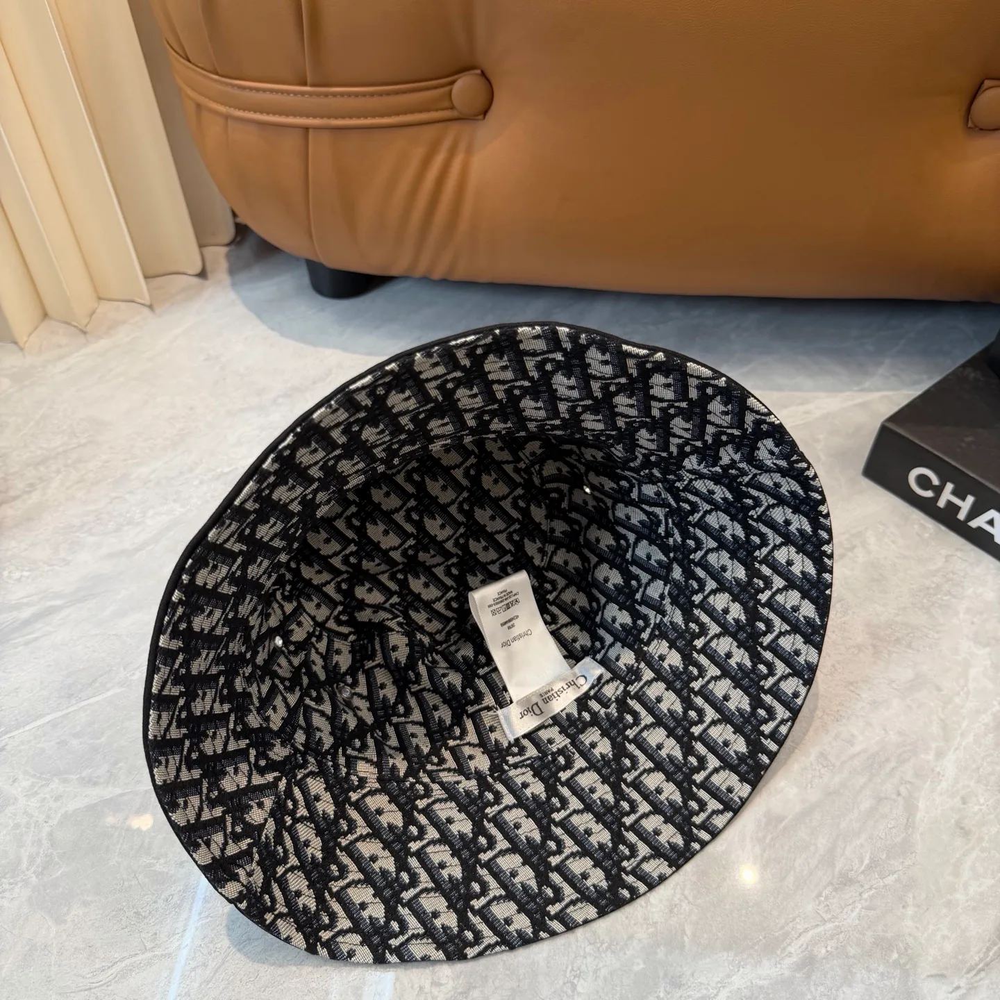 Головные Уборы Christian Dior 13294363