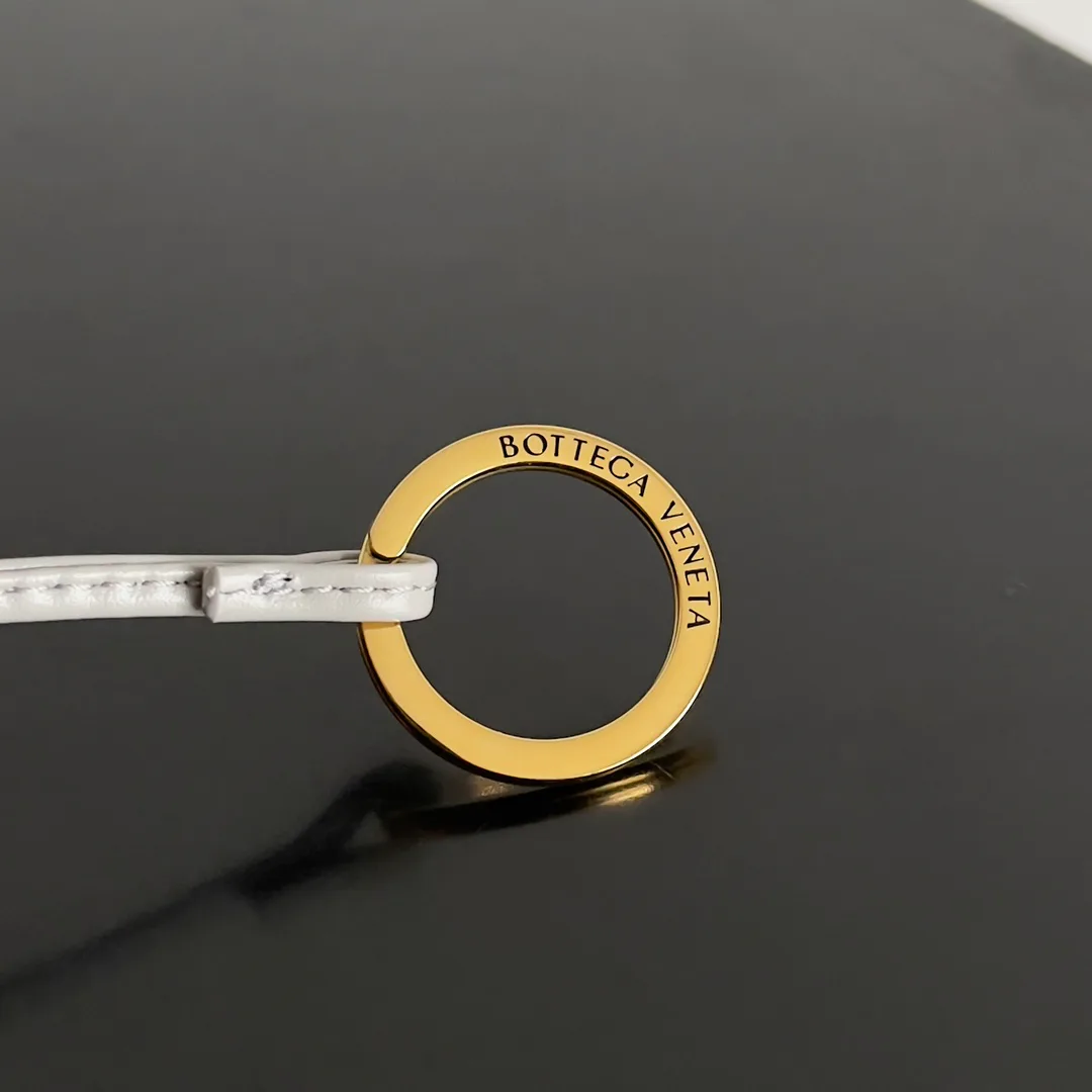 Сумки На Ремне Женские Bottega Veneta 11655646