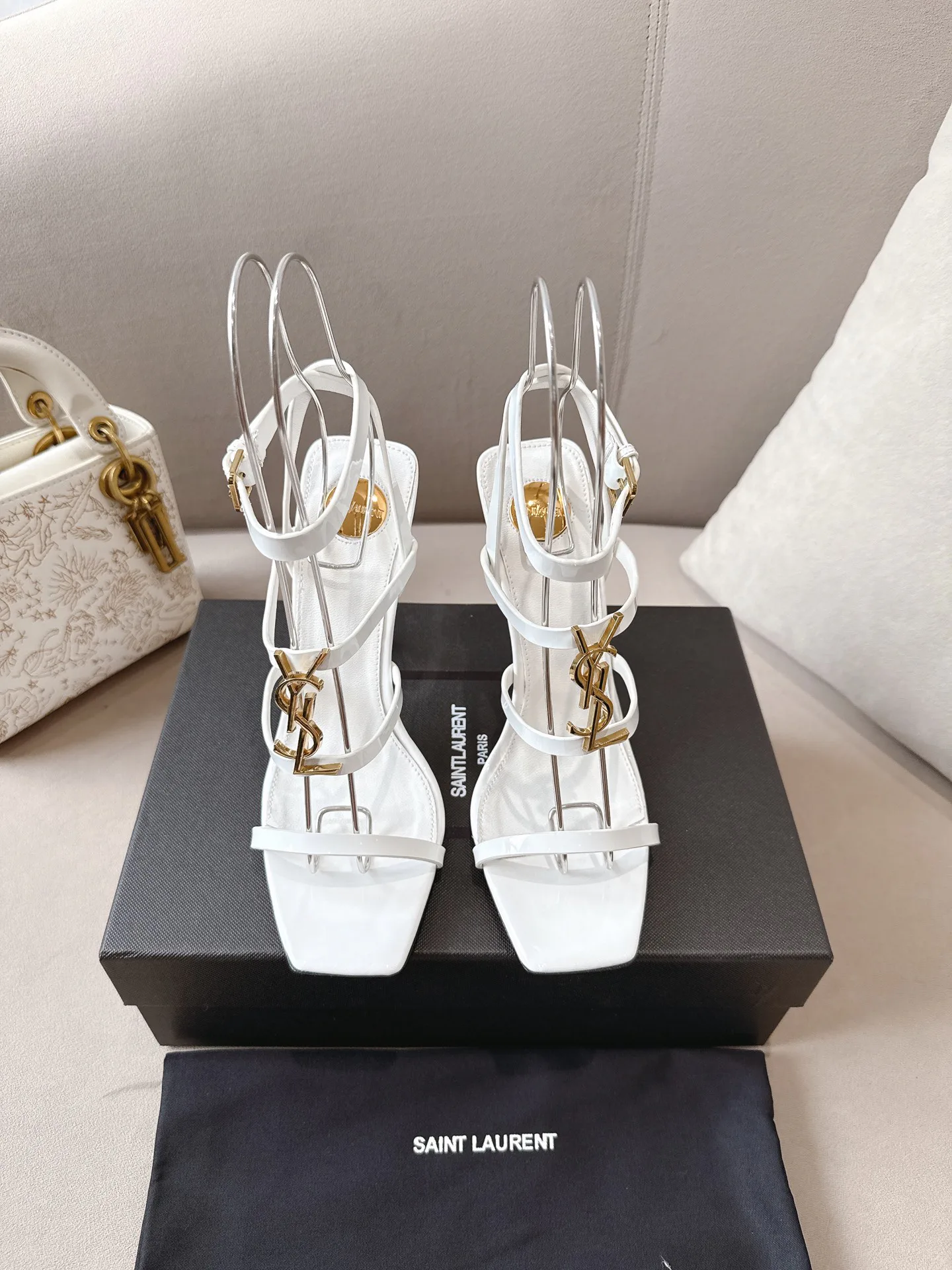 Босоножки Женские Saint Laurent 12815355