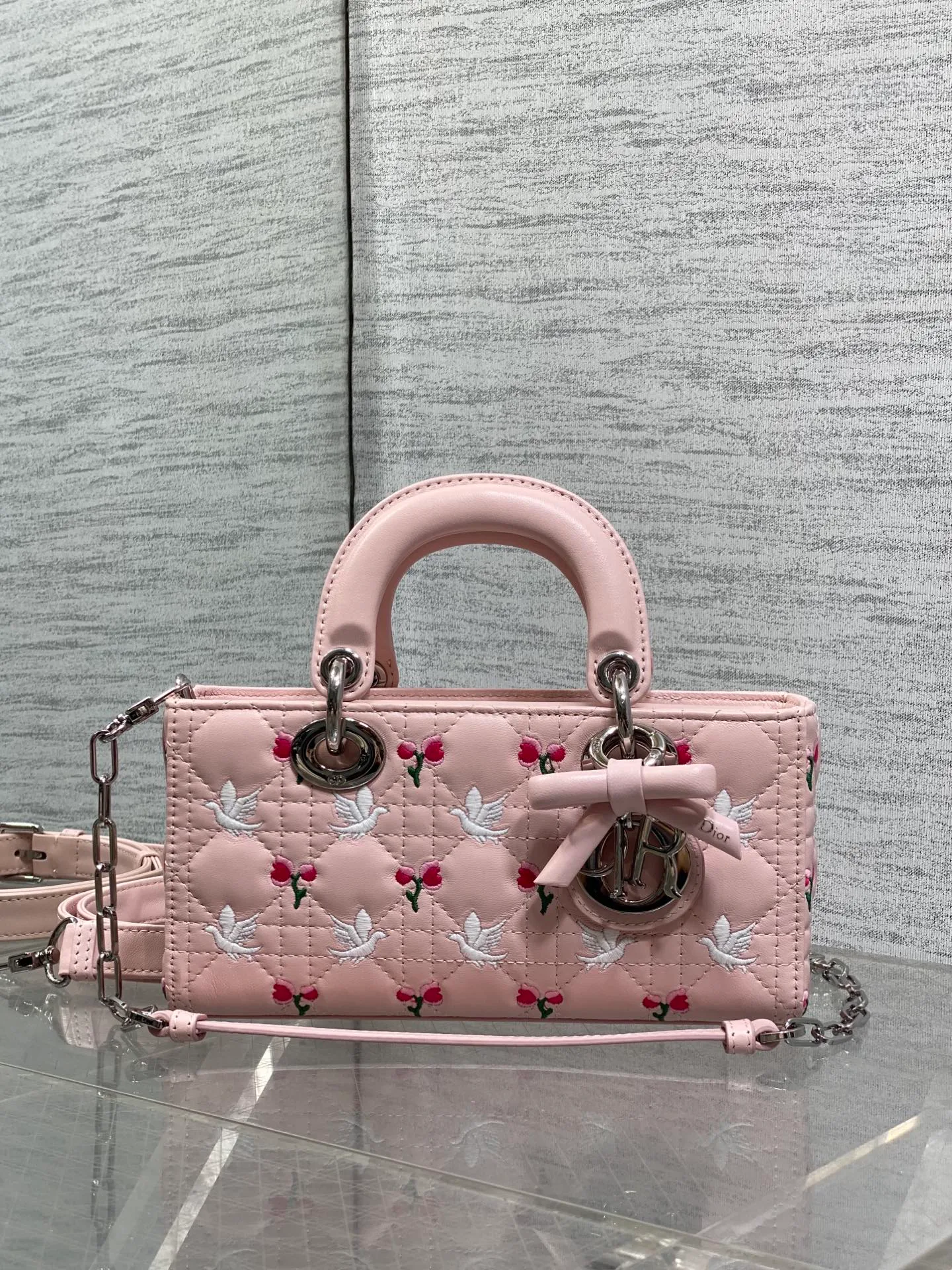 Классические Сумки Женские Christian Dior 17601338