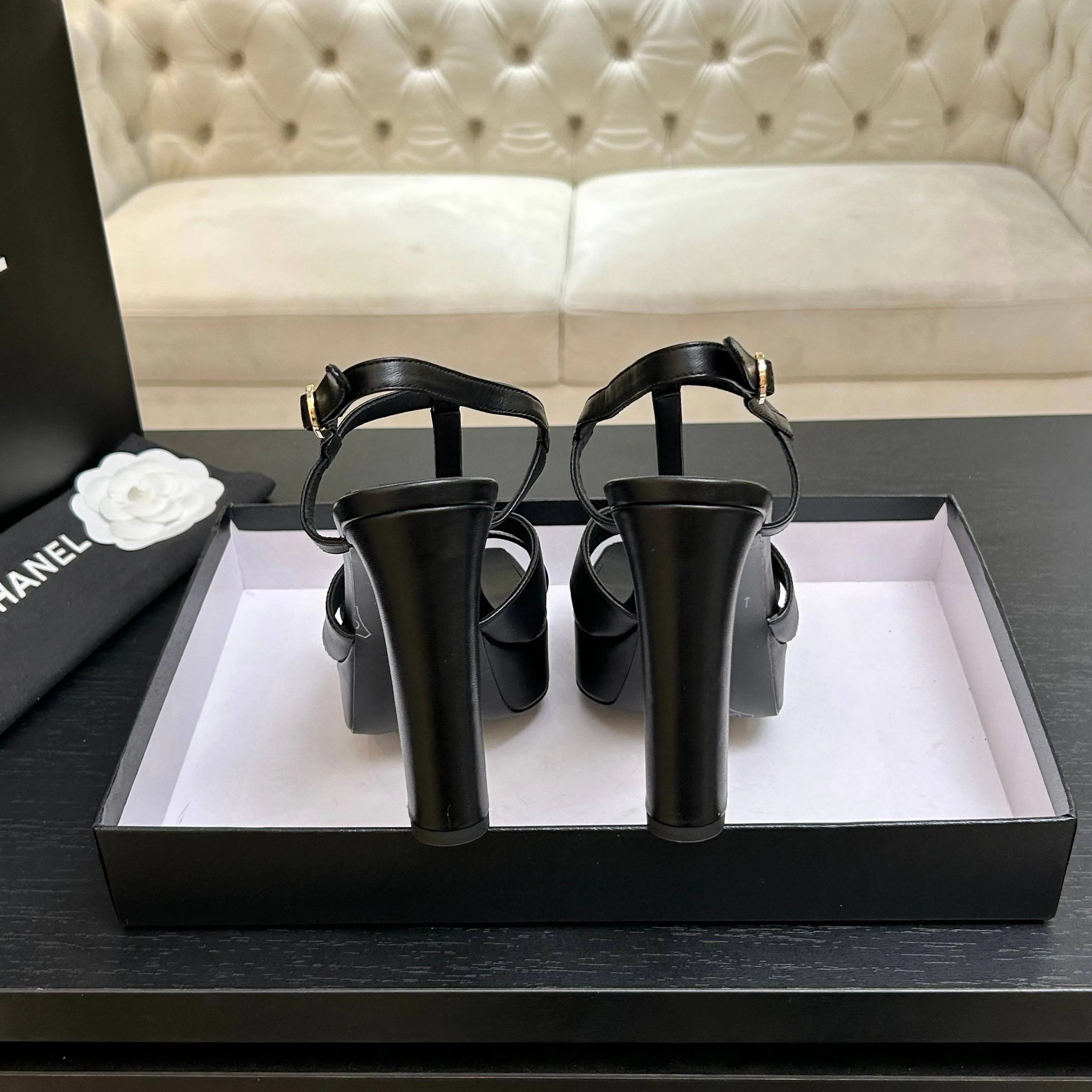 Босоножки Женские Chanel 12807397