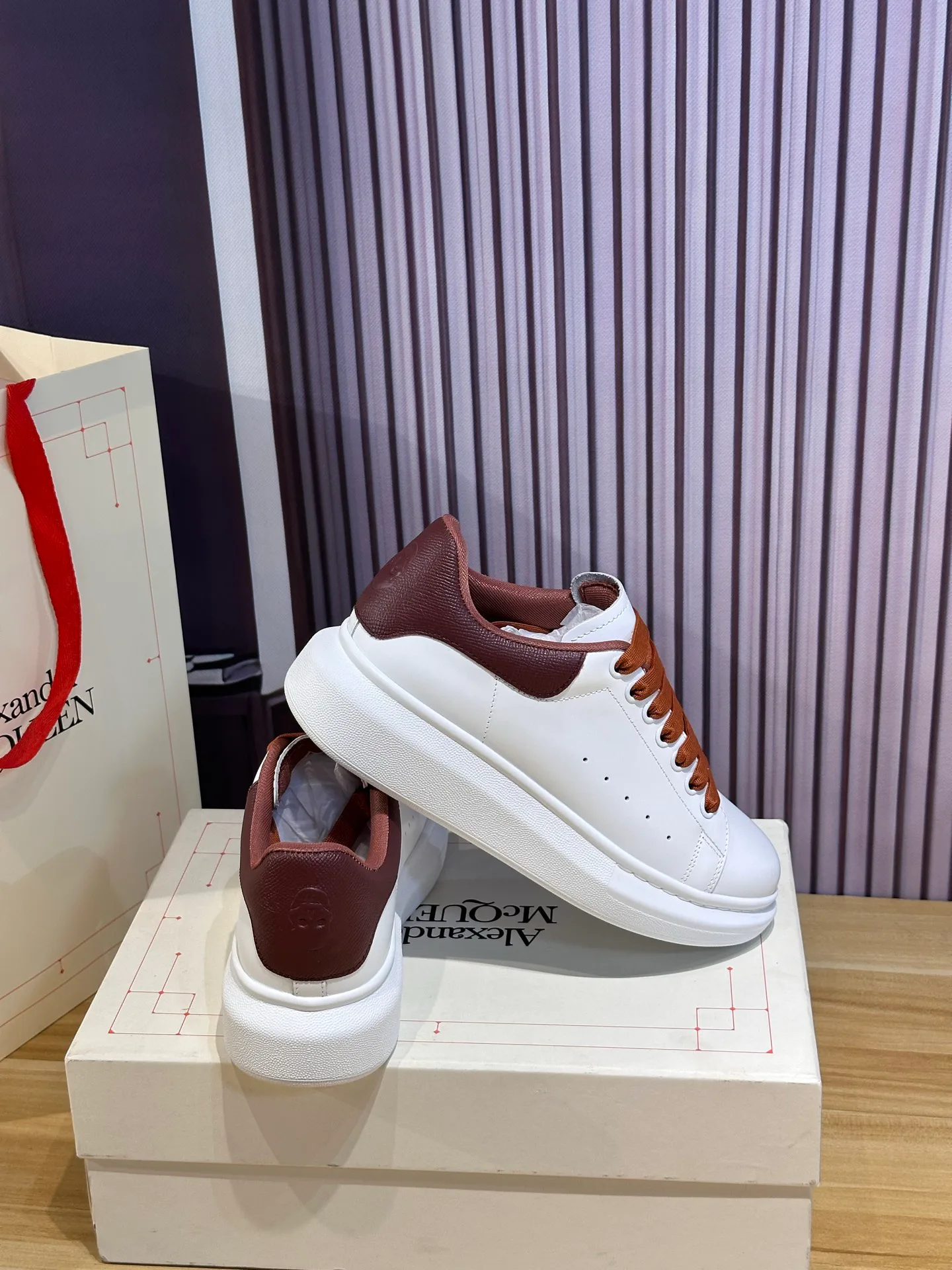 Кроссовки Женские Alexander Mcqueen 3470449