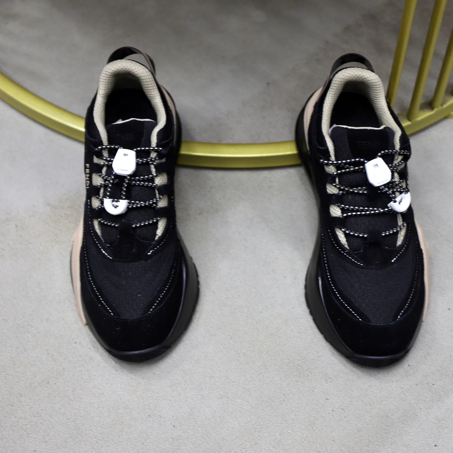 Кроссовки Женские Fendi 211475