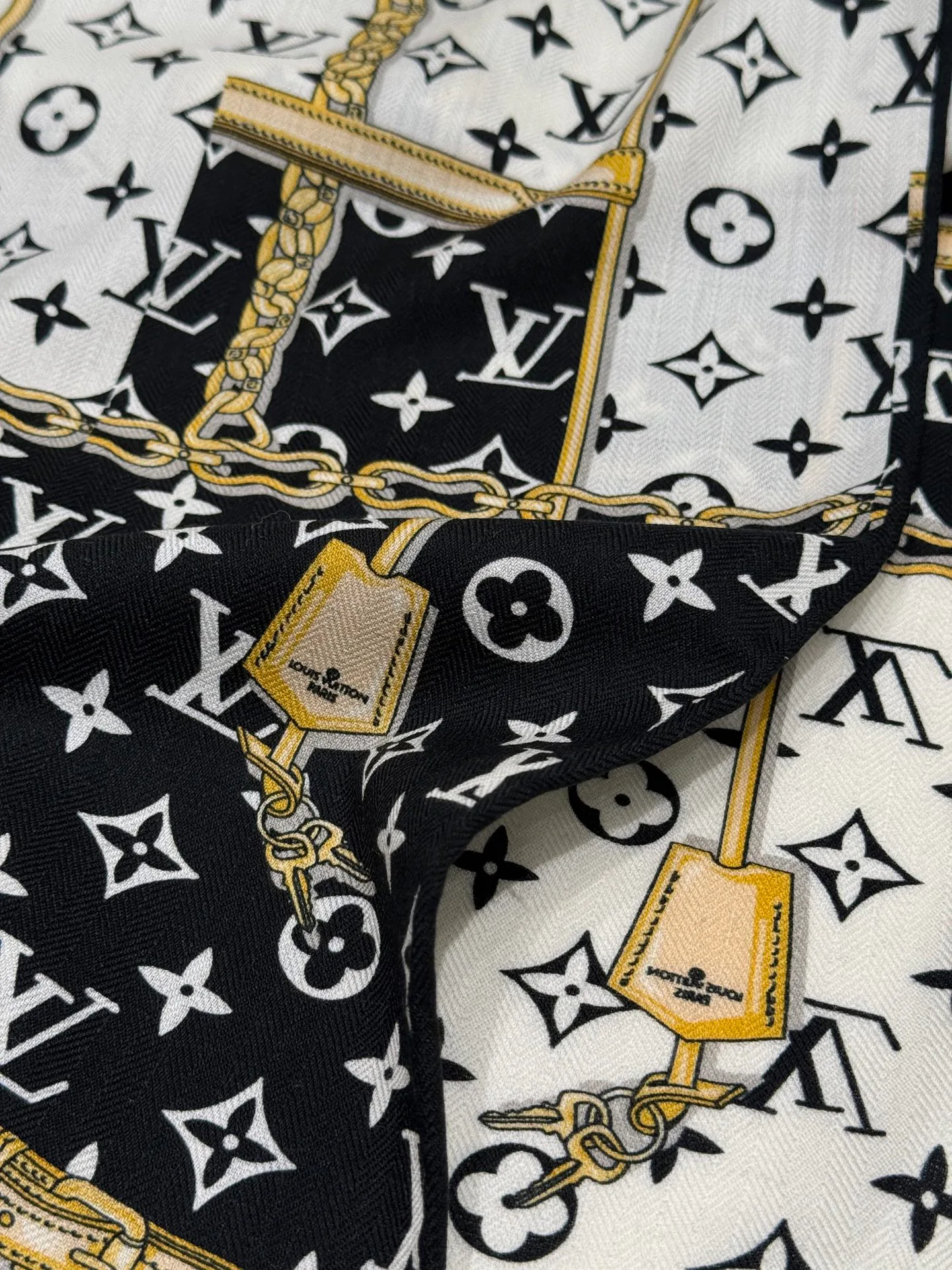 Шарфы Louis Vuitton 5904725