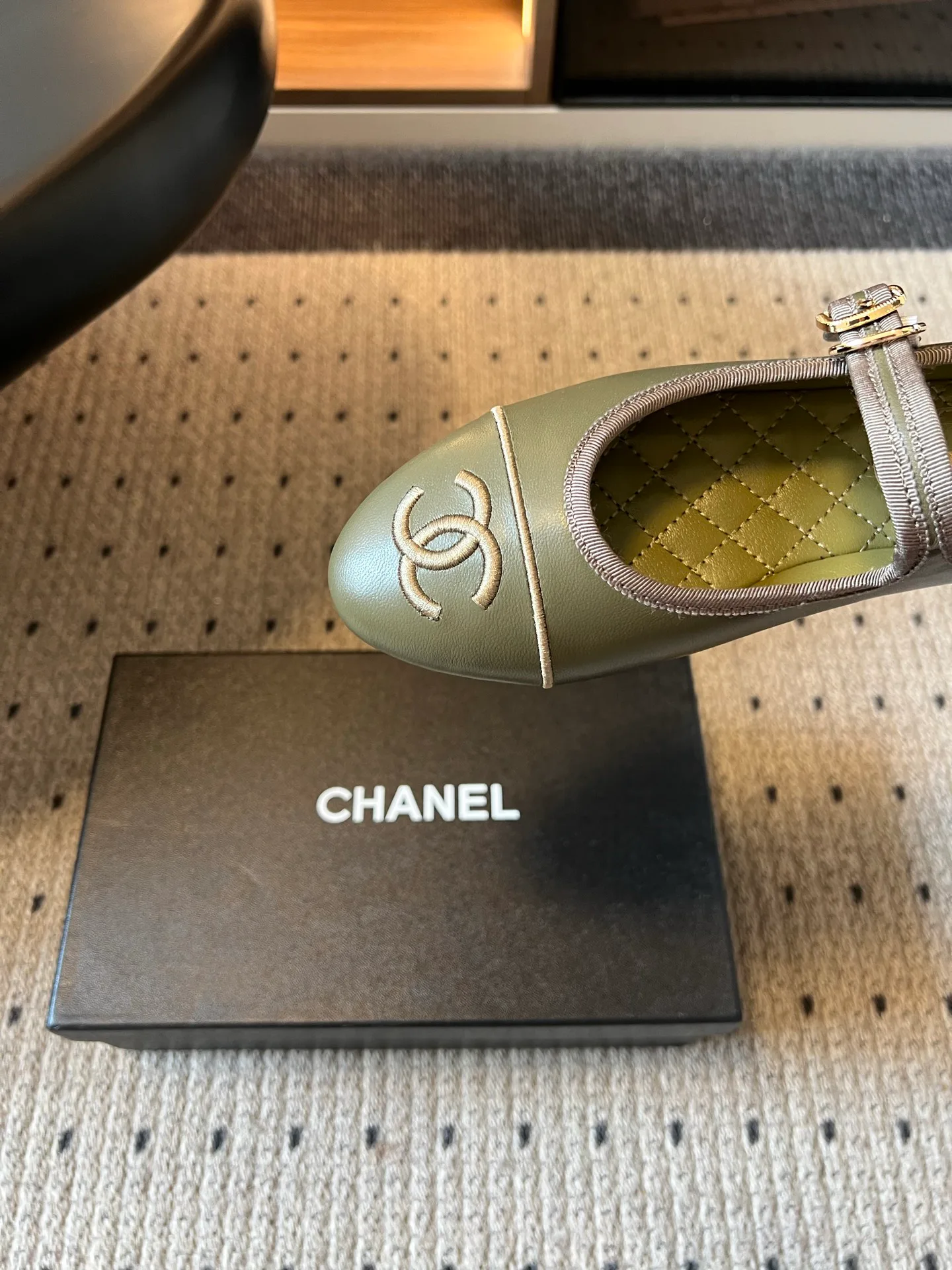 Туфли Женские Chanel 18726890