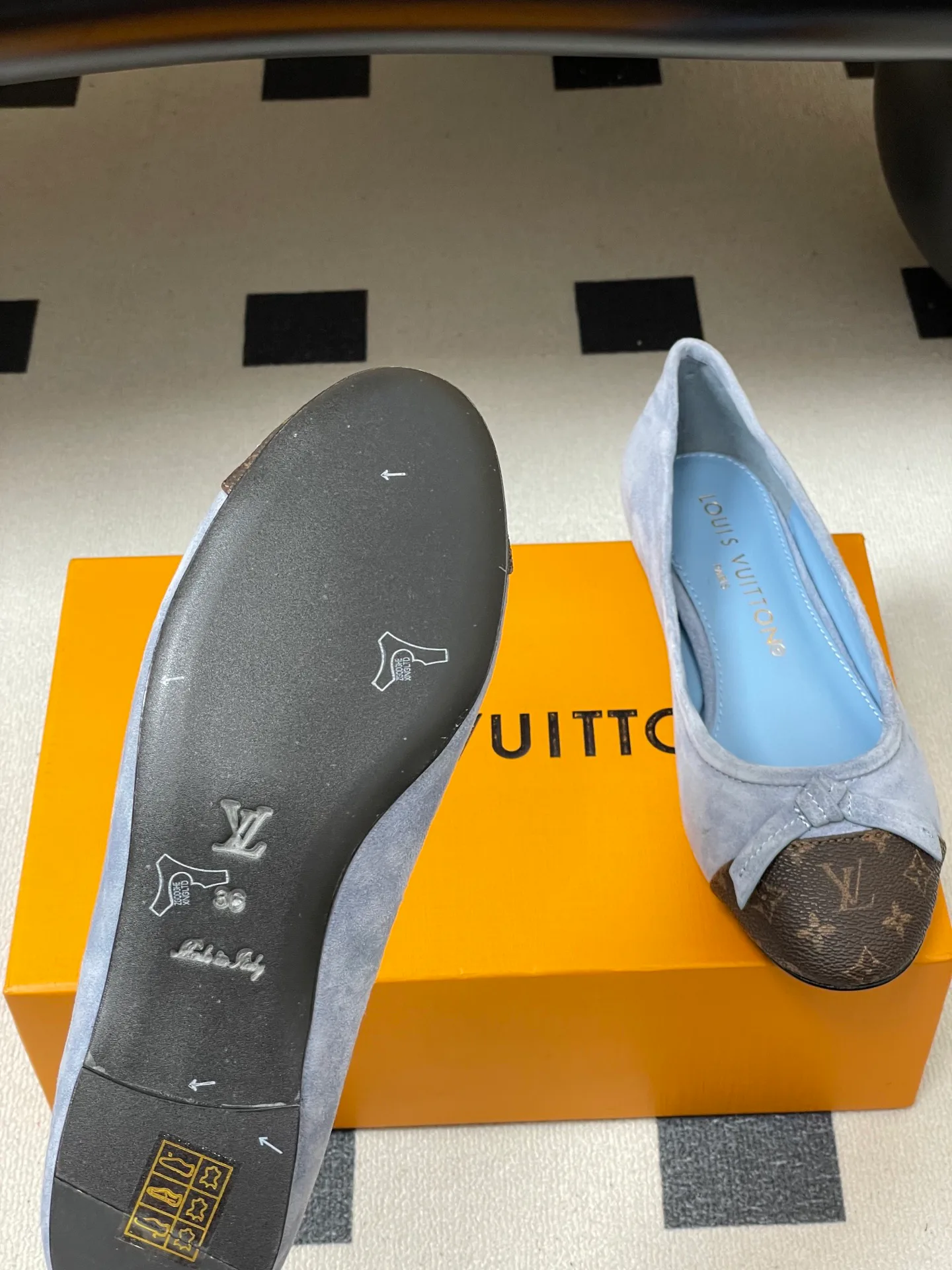 Балетки Женские Louis Vuitton 11581001