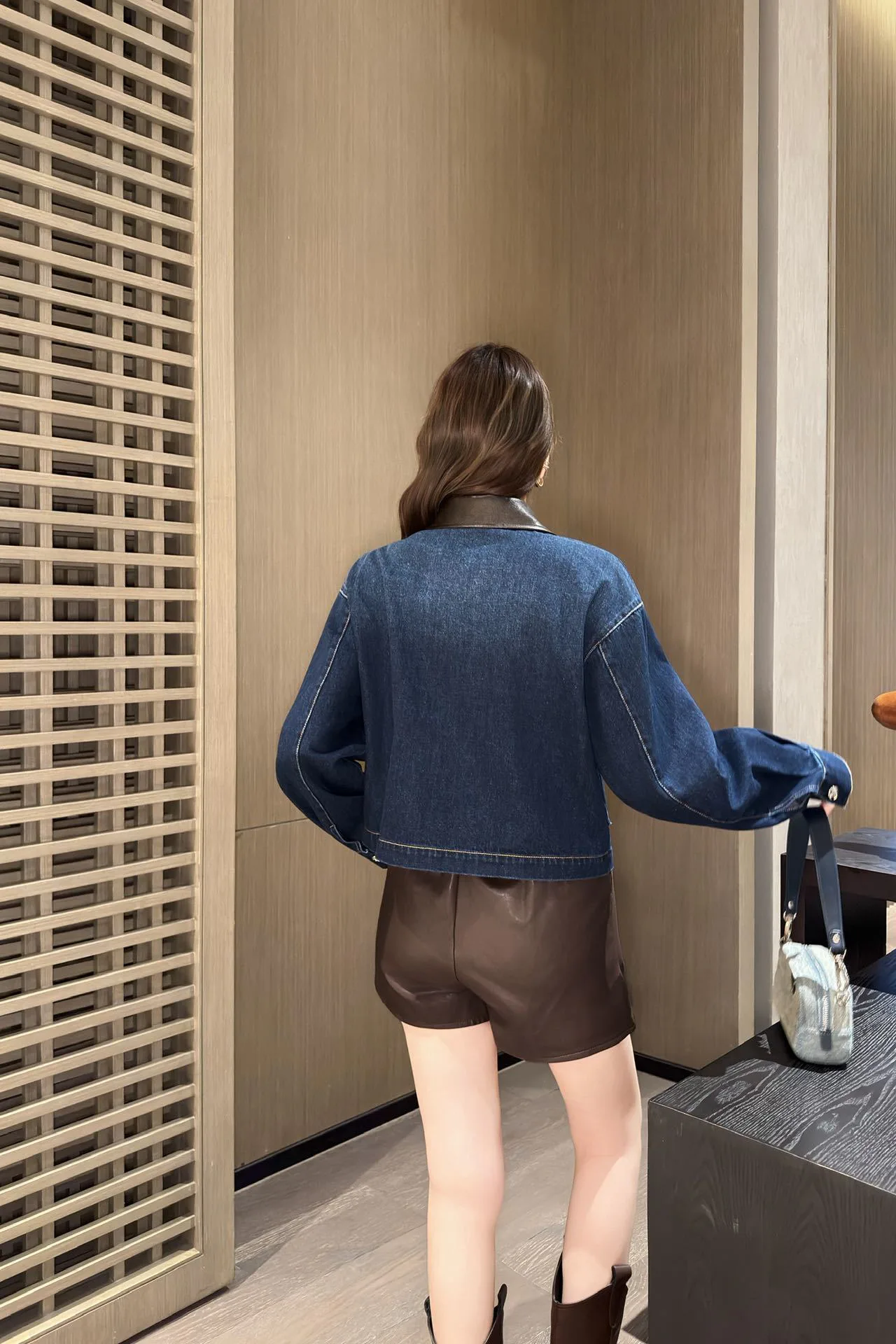 Куртки И Пуховики Женские Prada 18677895