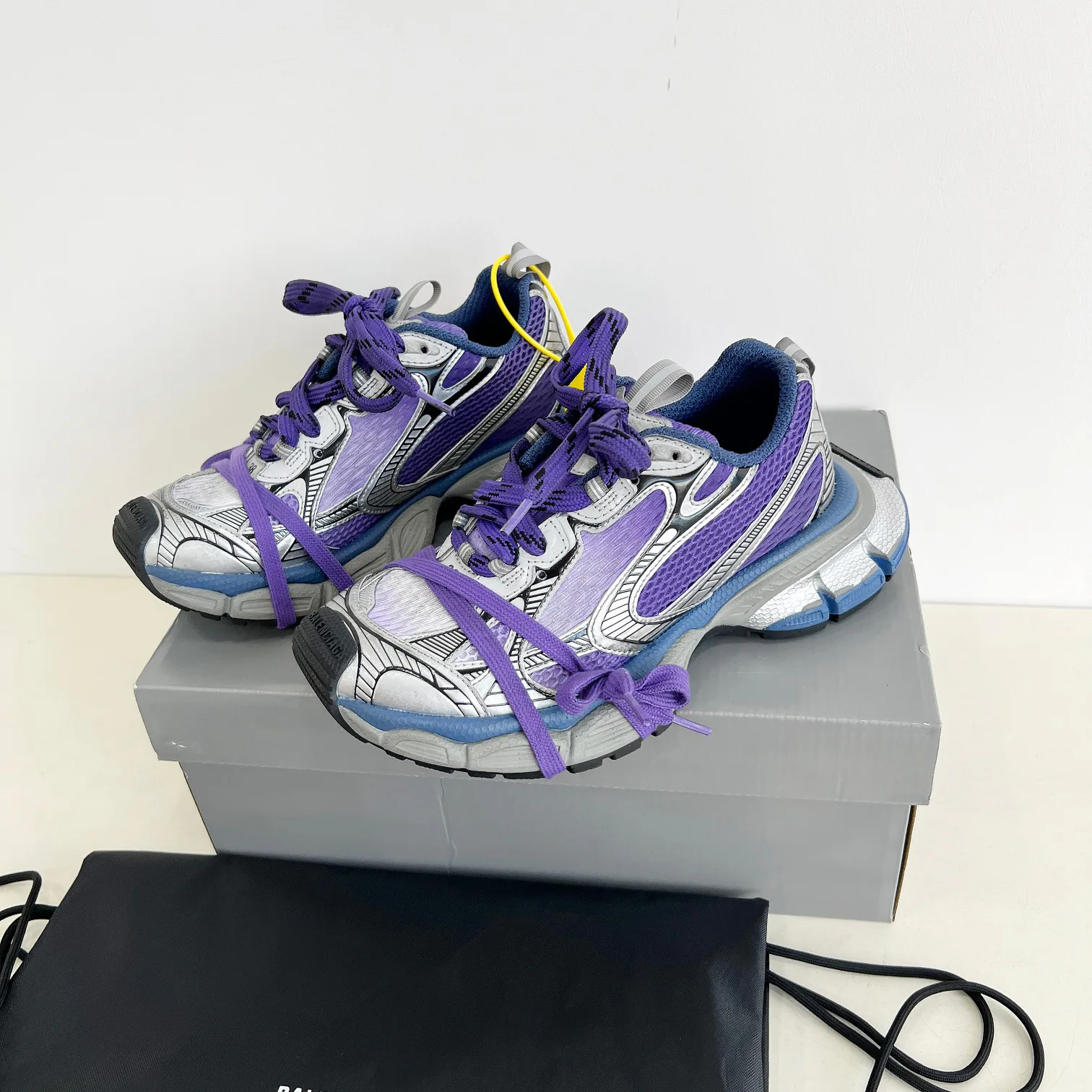 Кроссовки Женские Balenciaga 6428076