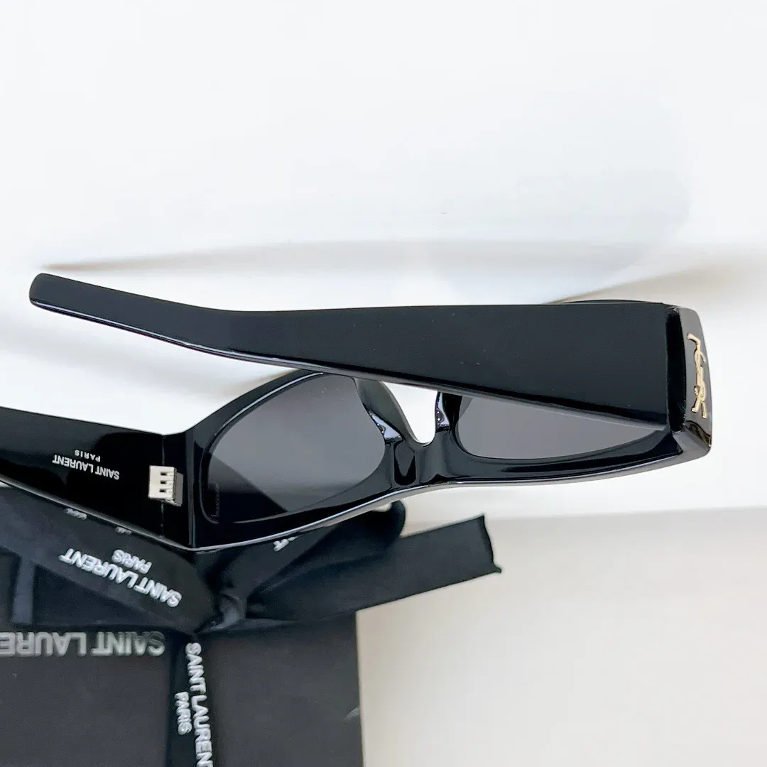 Очки Saint Laurent 17026